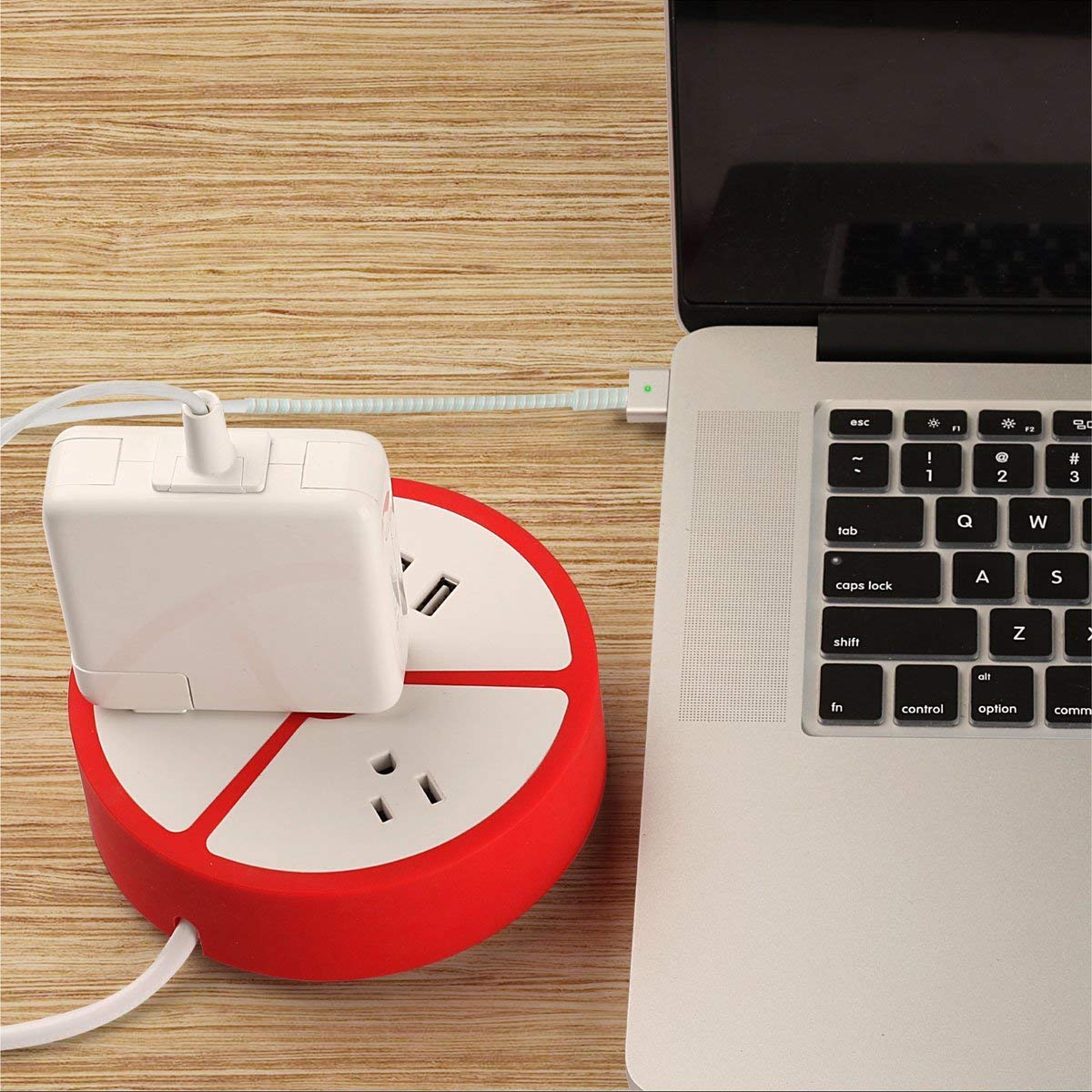 Amazon | MacBook Charger Cable Protector -充電ケープル保護カバー
