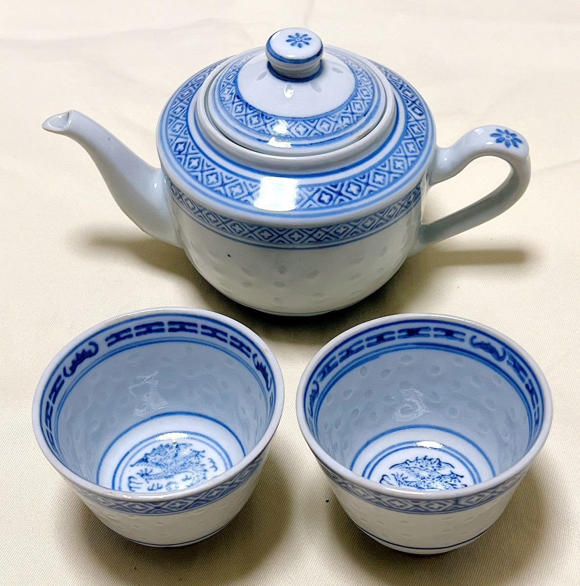 Amazon.co.jp: 中国景徳鎮 ホタル蛍焼 透かし 染付 青花玲瓏 急須＆龍