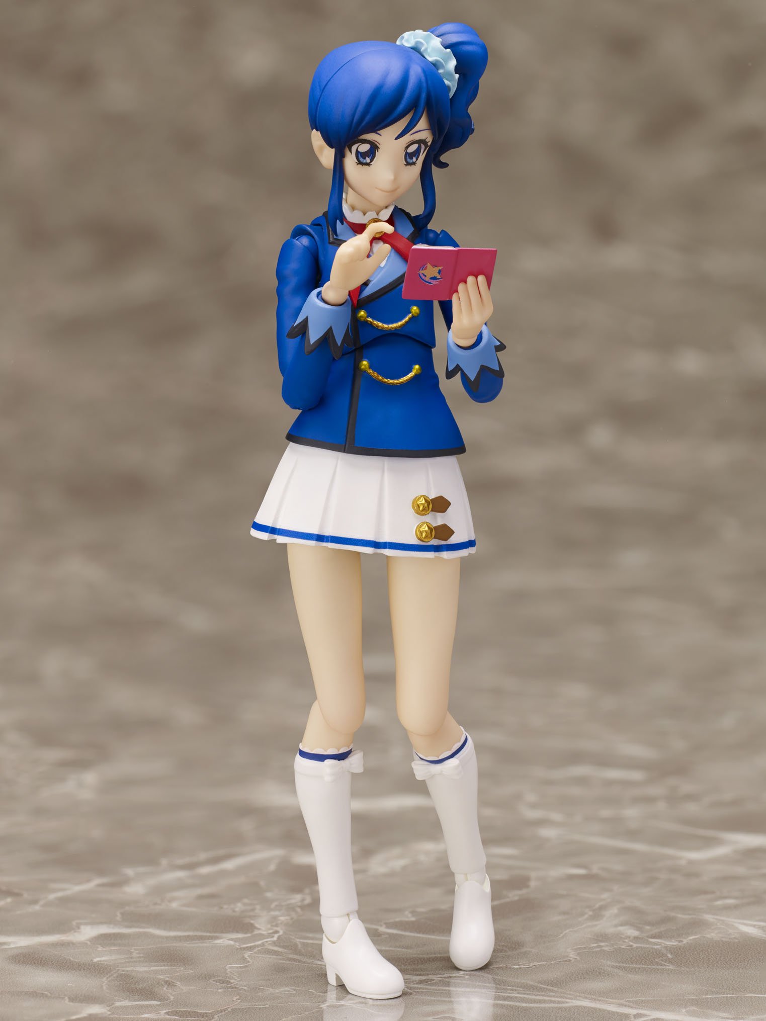 Amazon.co.jp: TAMASHII NATIONS S.H.フィギュアーツ アイカツ! 霧矢