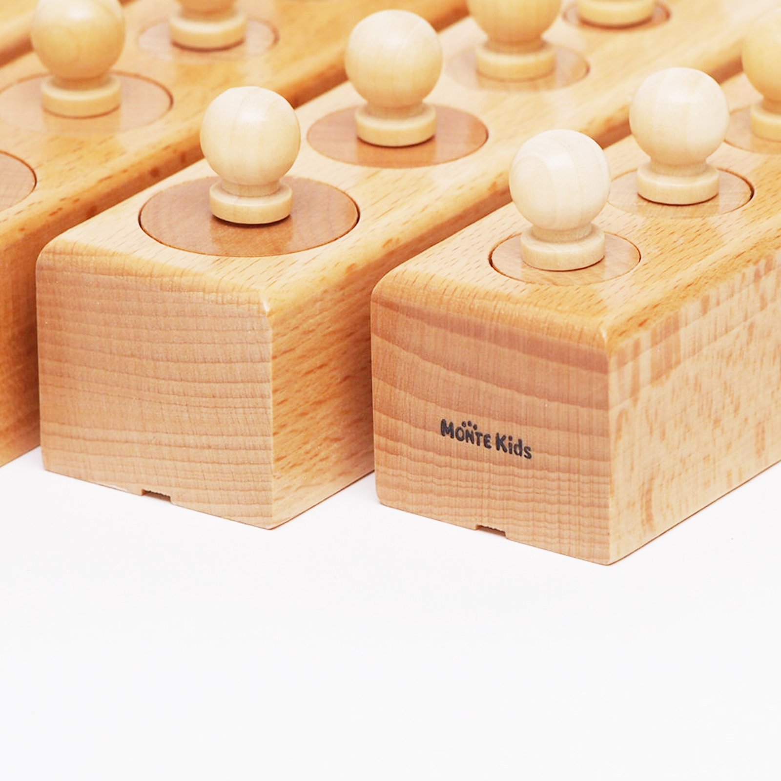 Amazon | 【MONTE Kids】モンテッソーリ教具 - シリンダー円柱さし