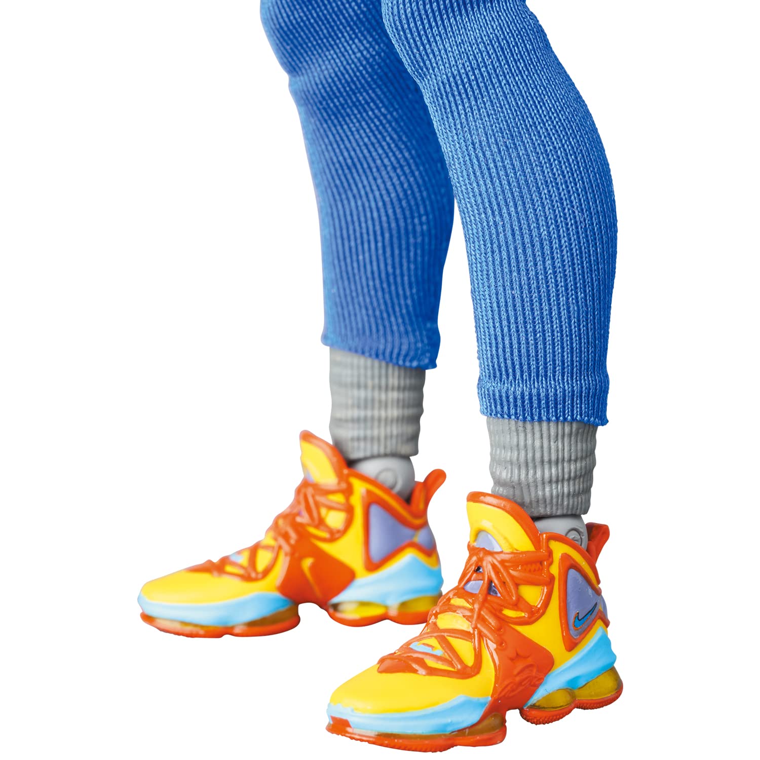 Amazon.co.jp: MAFEX マフェックス No.197 LeBron James レブロン