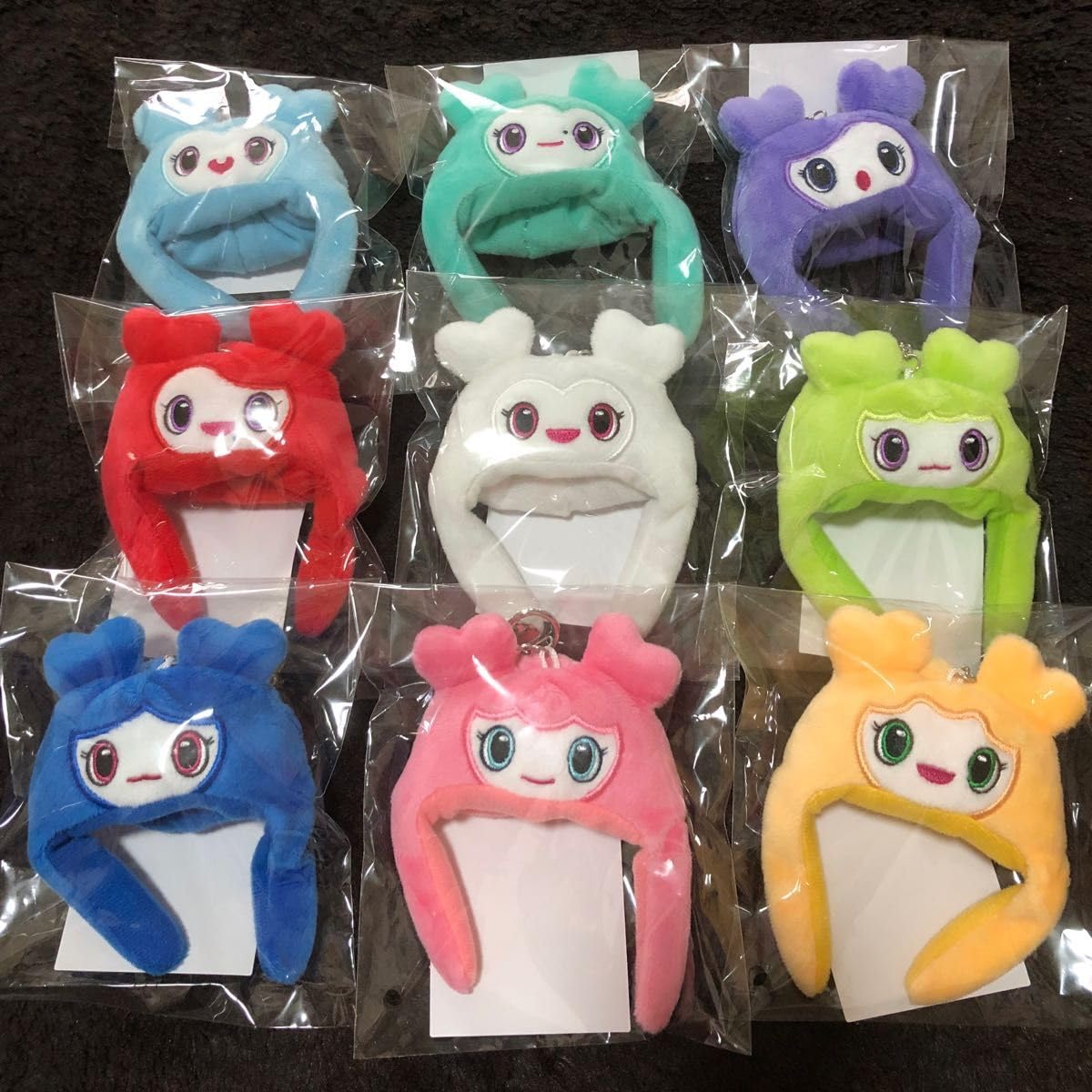 Amazon.co.jp: TWICE 6周年グッズ ラブリーキーホルダー 6th