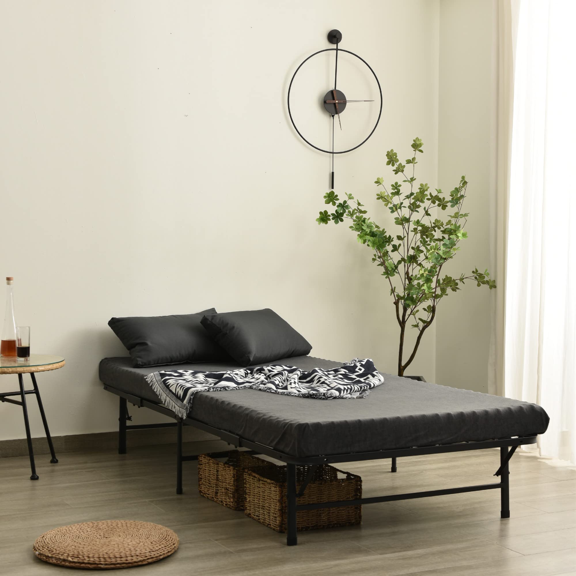 Amazon｜パイプベッド 折りたたみベッド シングル 組立簡単 ベッド 下