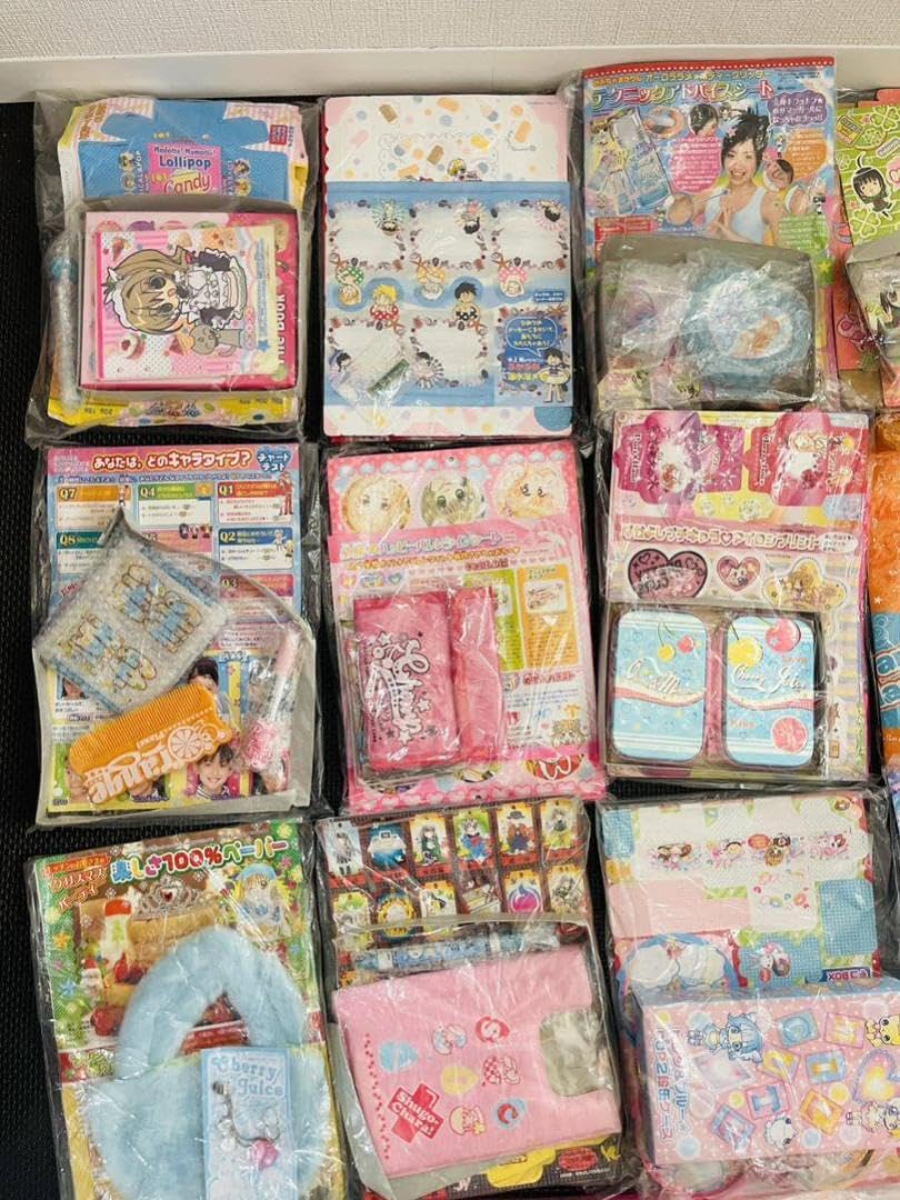 Amazon.co.jp: なかよし 付録 希少品 レトロ 2005年?2007年頃 : おもちゃ