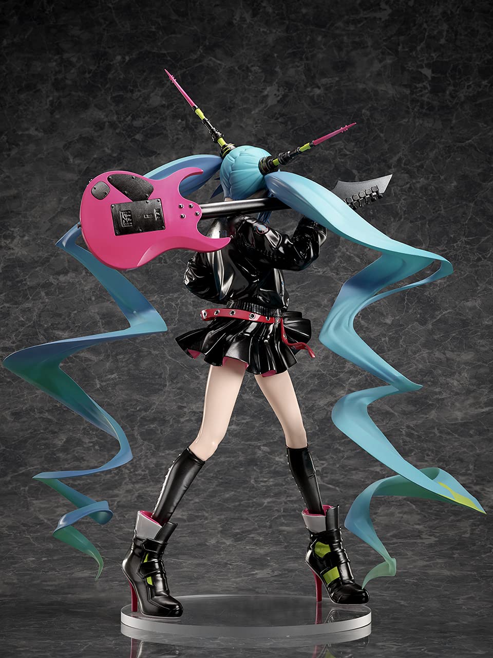 Amazon.co.jp: 初音ミク LAMロックシンガー Ver. 1/7スケール PVC&ABS