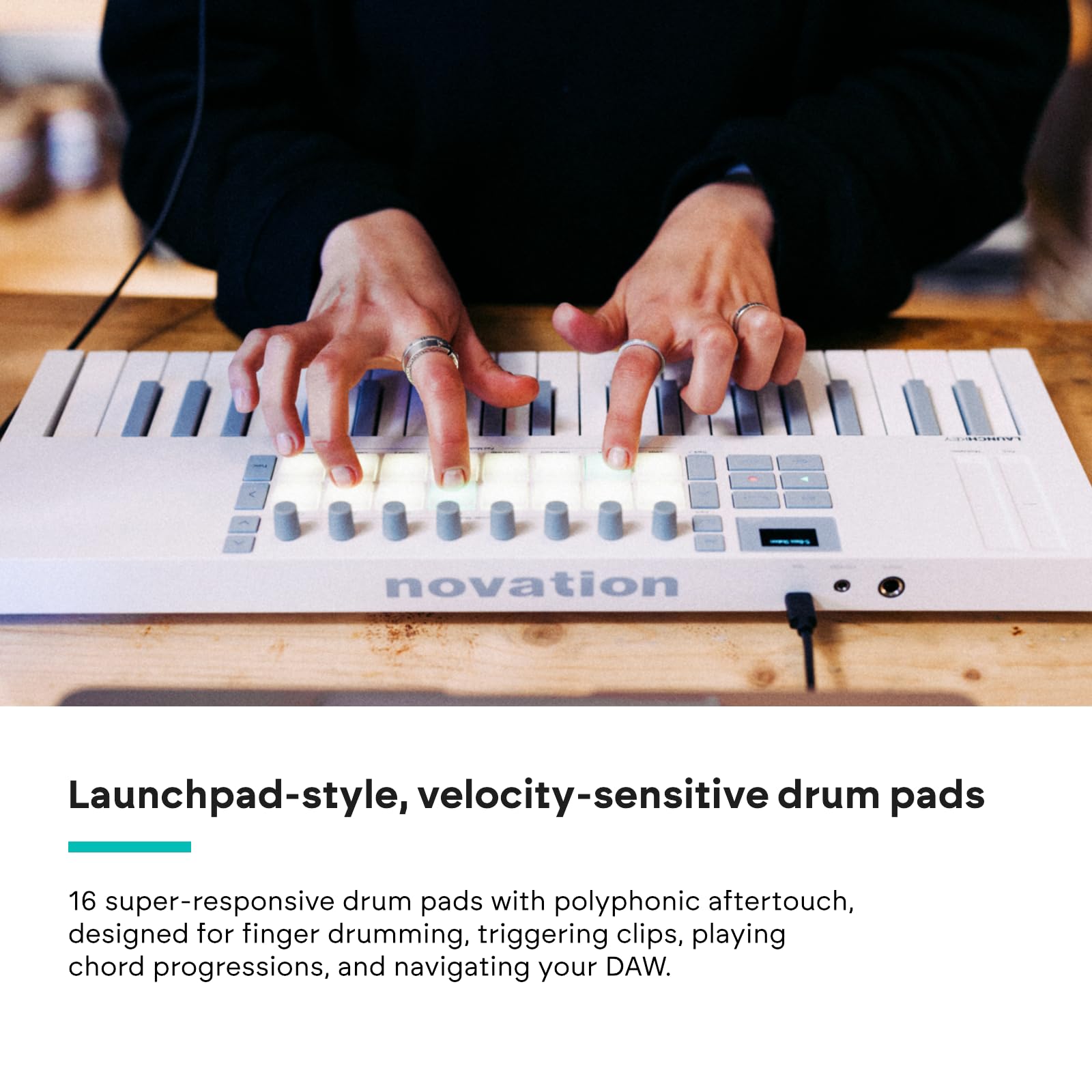 Amazon.co.jp: Novation Launchkey Mini 37 White [MK4] - ポータブル