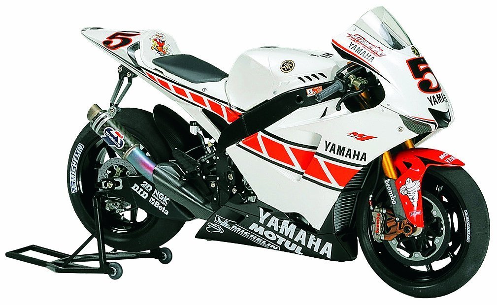 Amazon.com: Tamiya 1:12 Yamaha YZR M1 50th Anniversary Valencia
