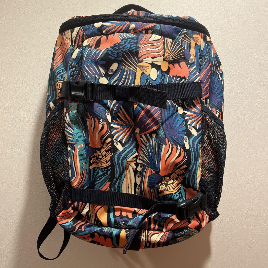 Amazon.co.jp: パタゴニア キッズレフュジートデイパック 18L