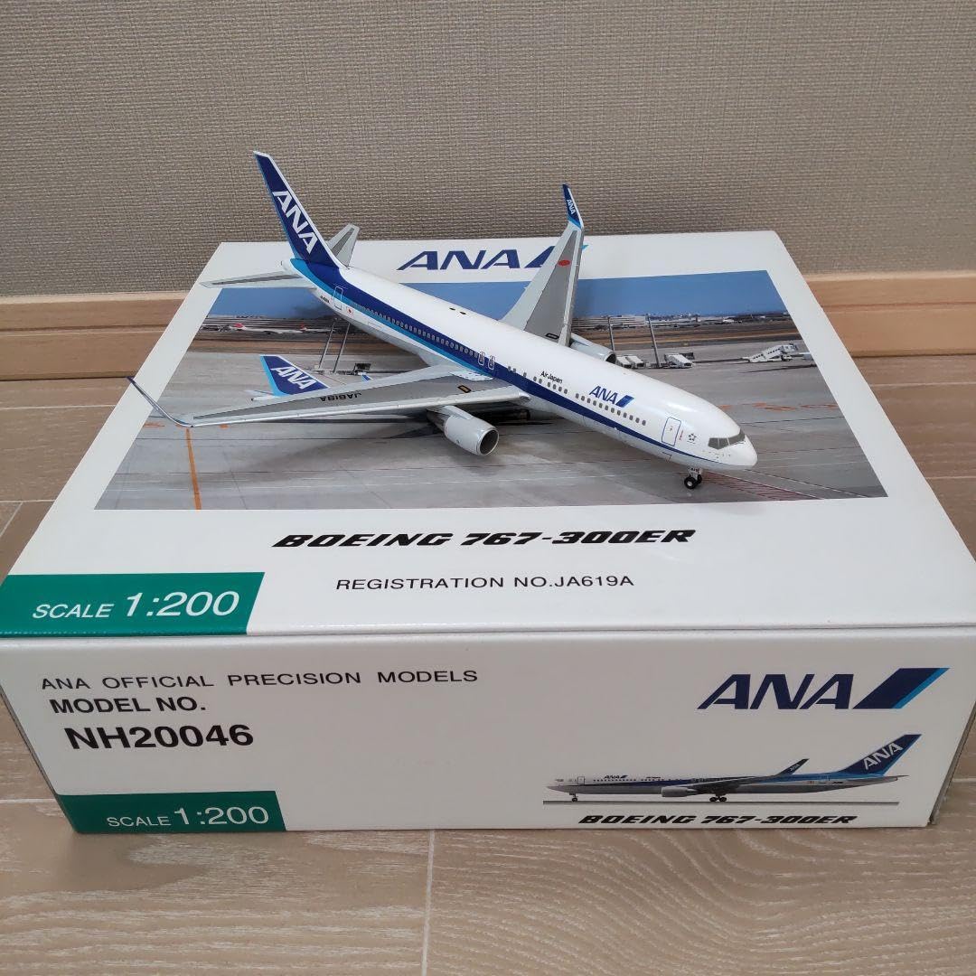 Amazon.co.jp: 1 200 全日空商事 ANA B767-300ER JA619A : 文房具