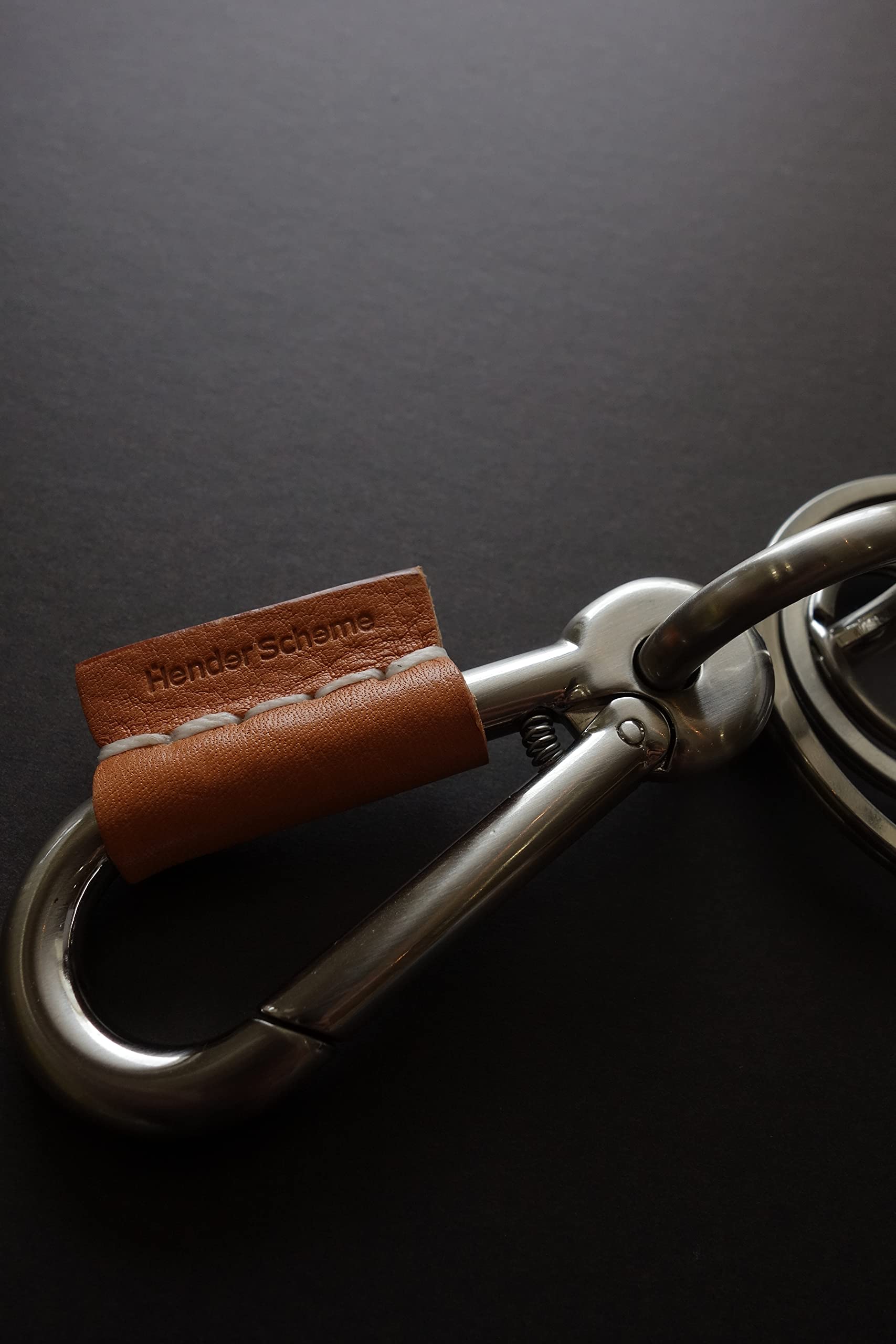 Amazon.co.jp: [エンダースキーマ] カラビナ キーホルダー (ナチュラル