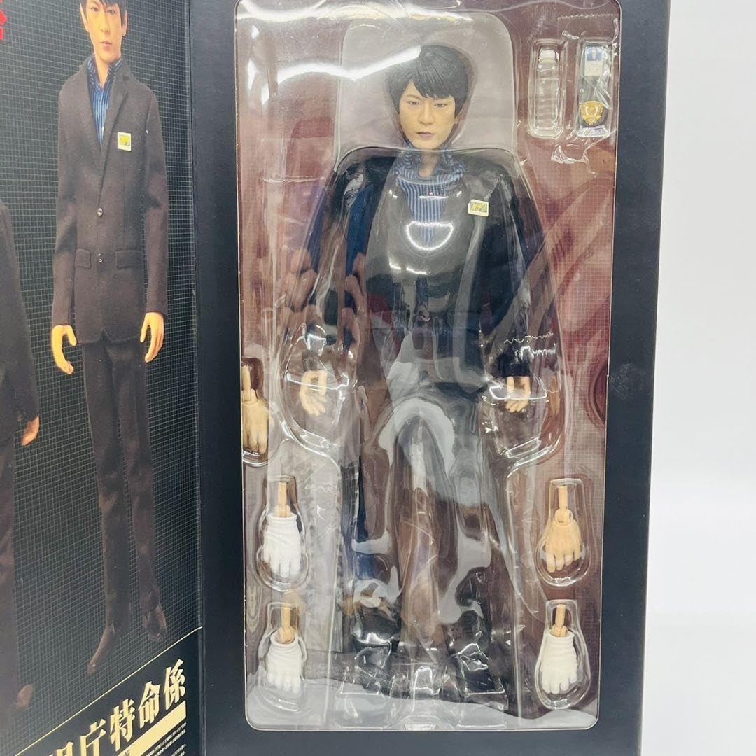 Amazon.co.jp: RAH 相棒 神戸尊 メディコムトイ フィギュア リアル