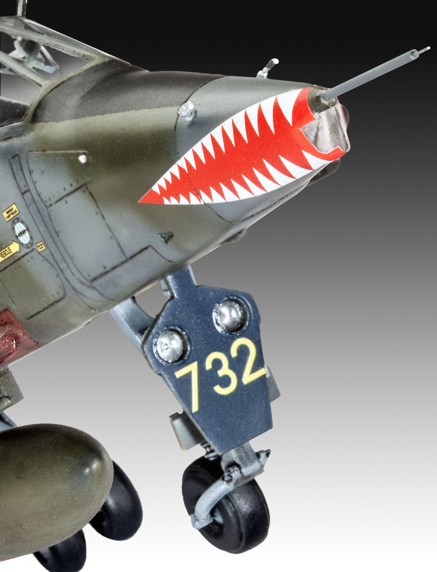 Amazon | ドイツレベル 1/48 ジャギュア GR.1/GR.3 プラモデル