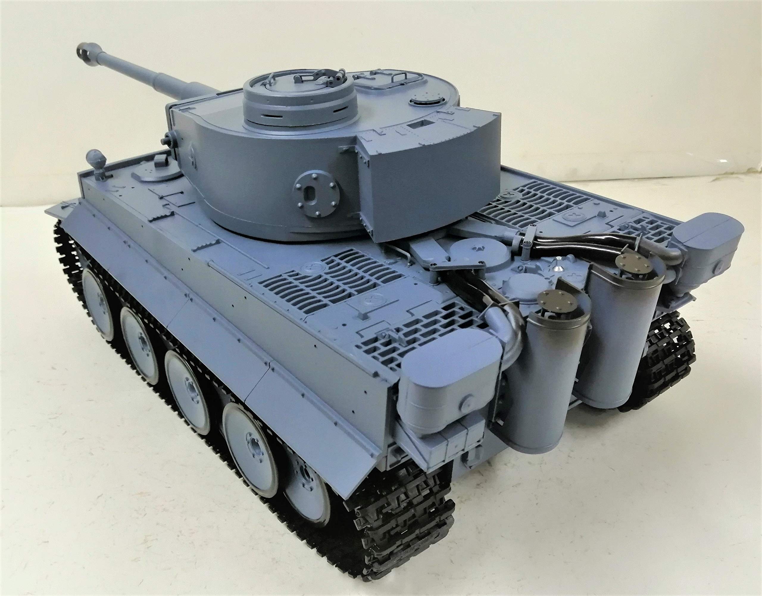 Amazon.co.jp: 1/16サイズ ヘンロン製戦車ラジコン3818-1 タイガーI型