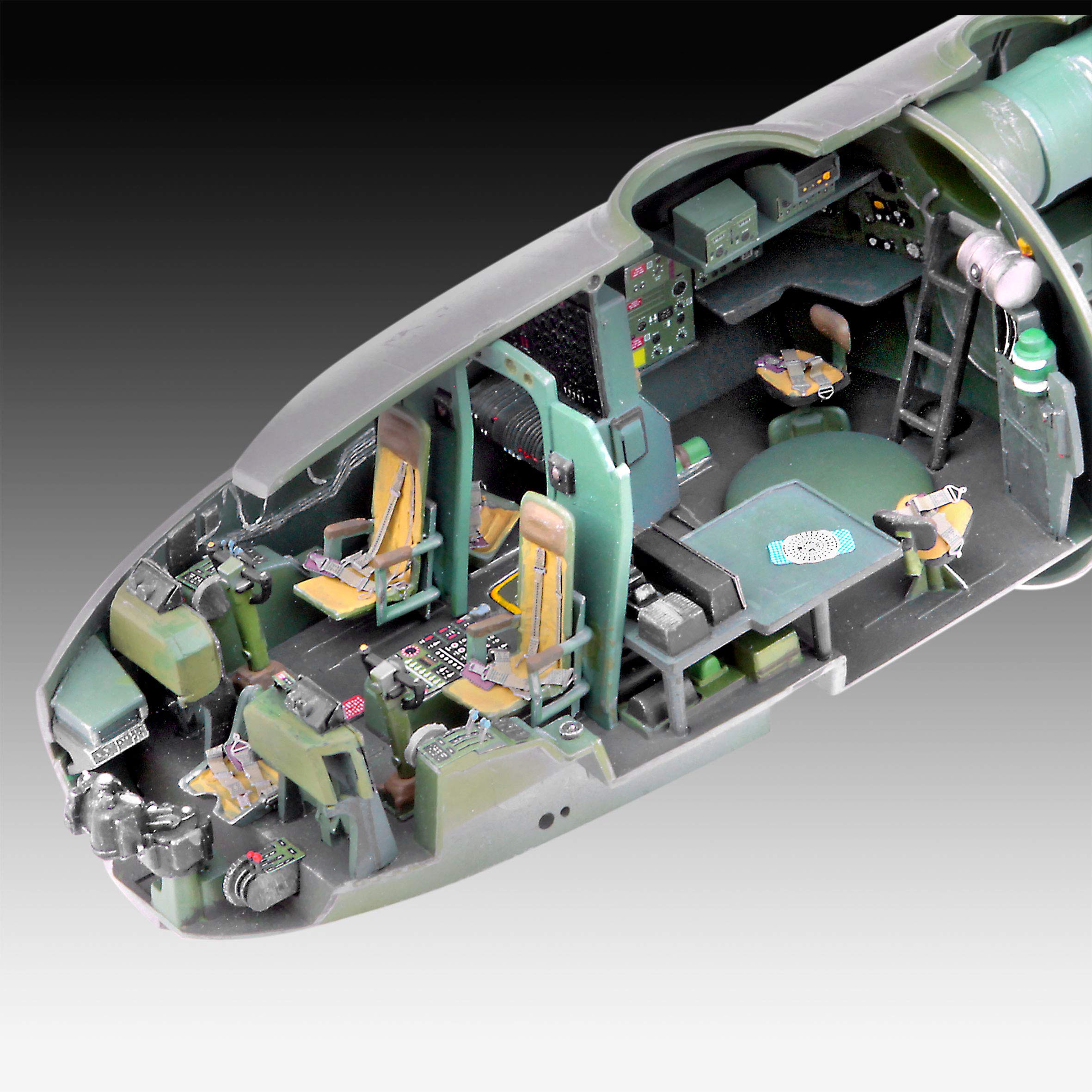 Amazon.com: Revell 03850 B-29 Super Fortress Platinum Edition 1:48