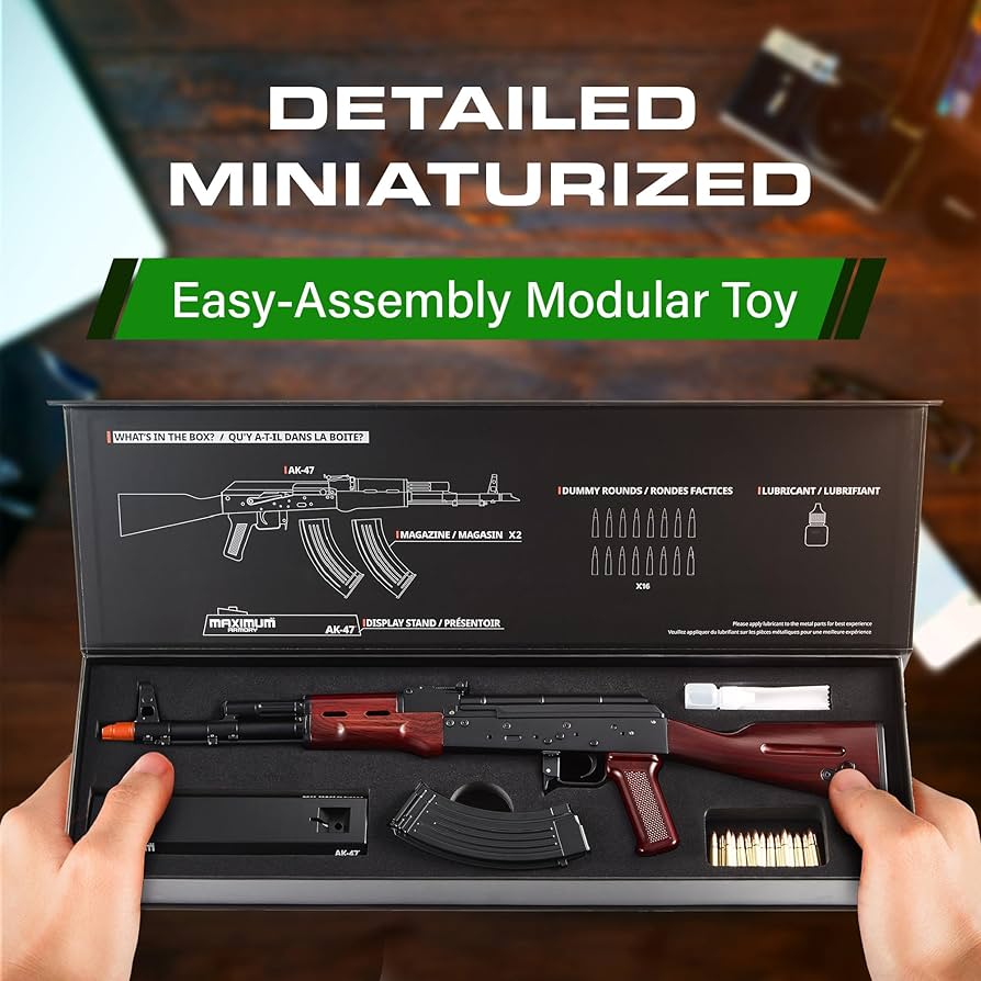 Amazon.com: MAX ARMORY Miniature AK-47 模型套組1:1.67 比例- 無射擊