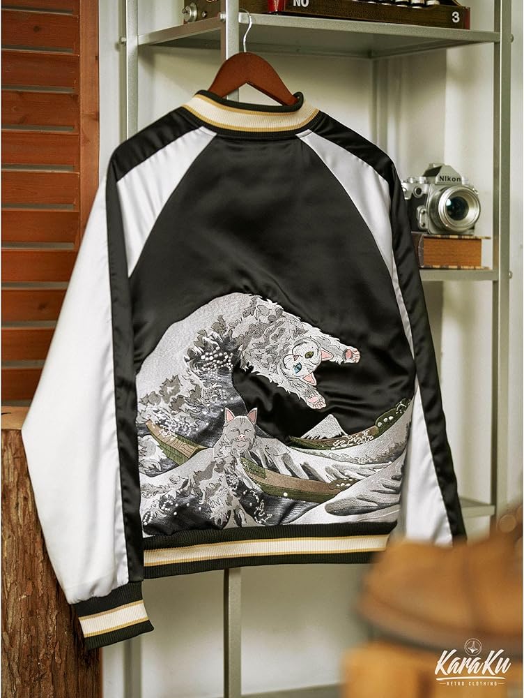 Amazon | [karaku] 横須賀「神奈川沖浪裏と波乗り猫」浮世絵刺繡入り