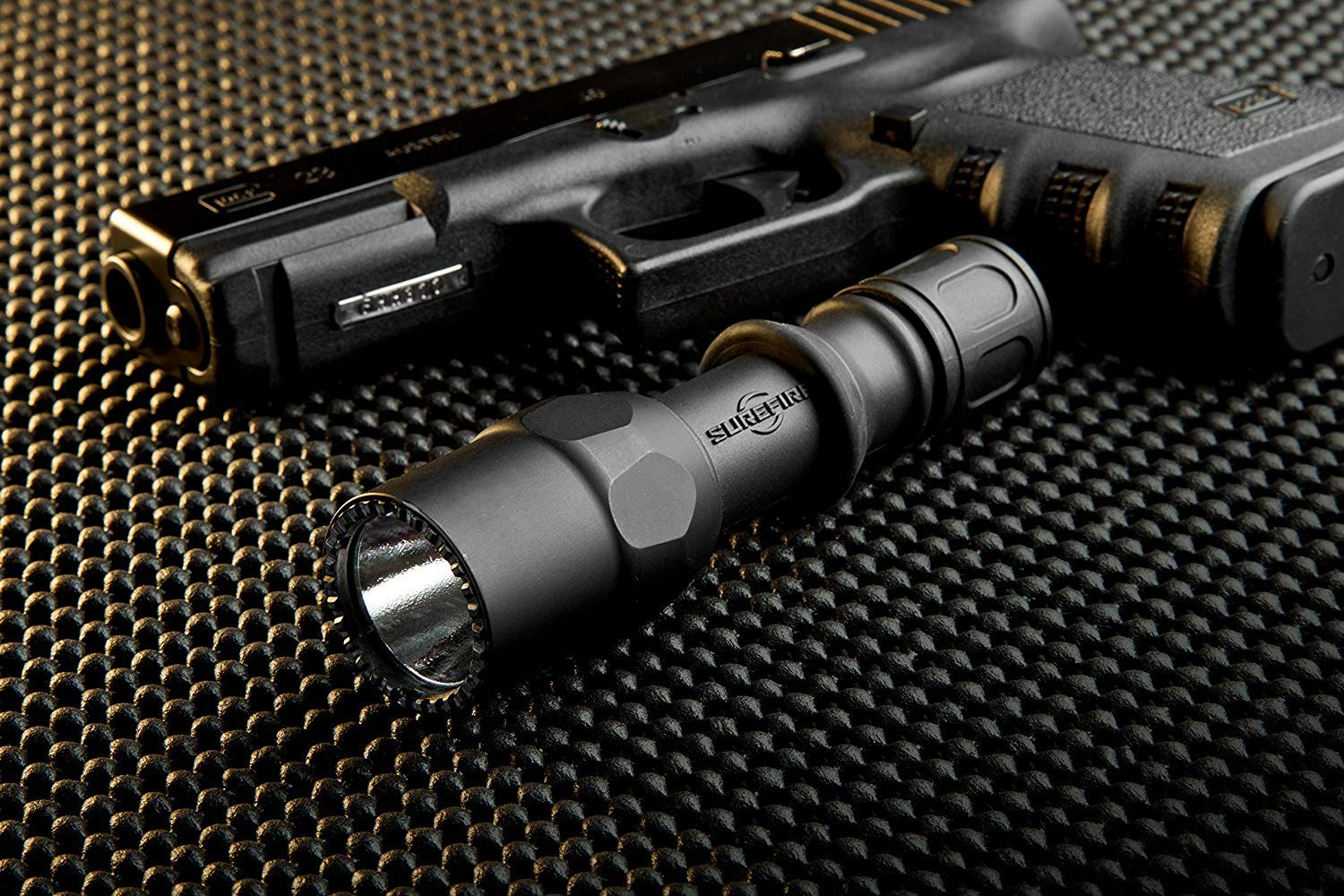 Amazon.co.jp: SUREFIRE シュアファイア G2ZX COMBATLIGHT Single