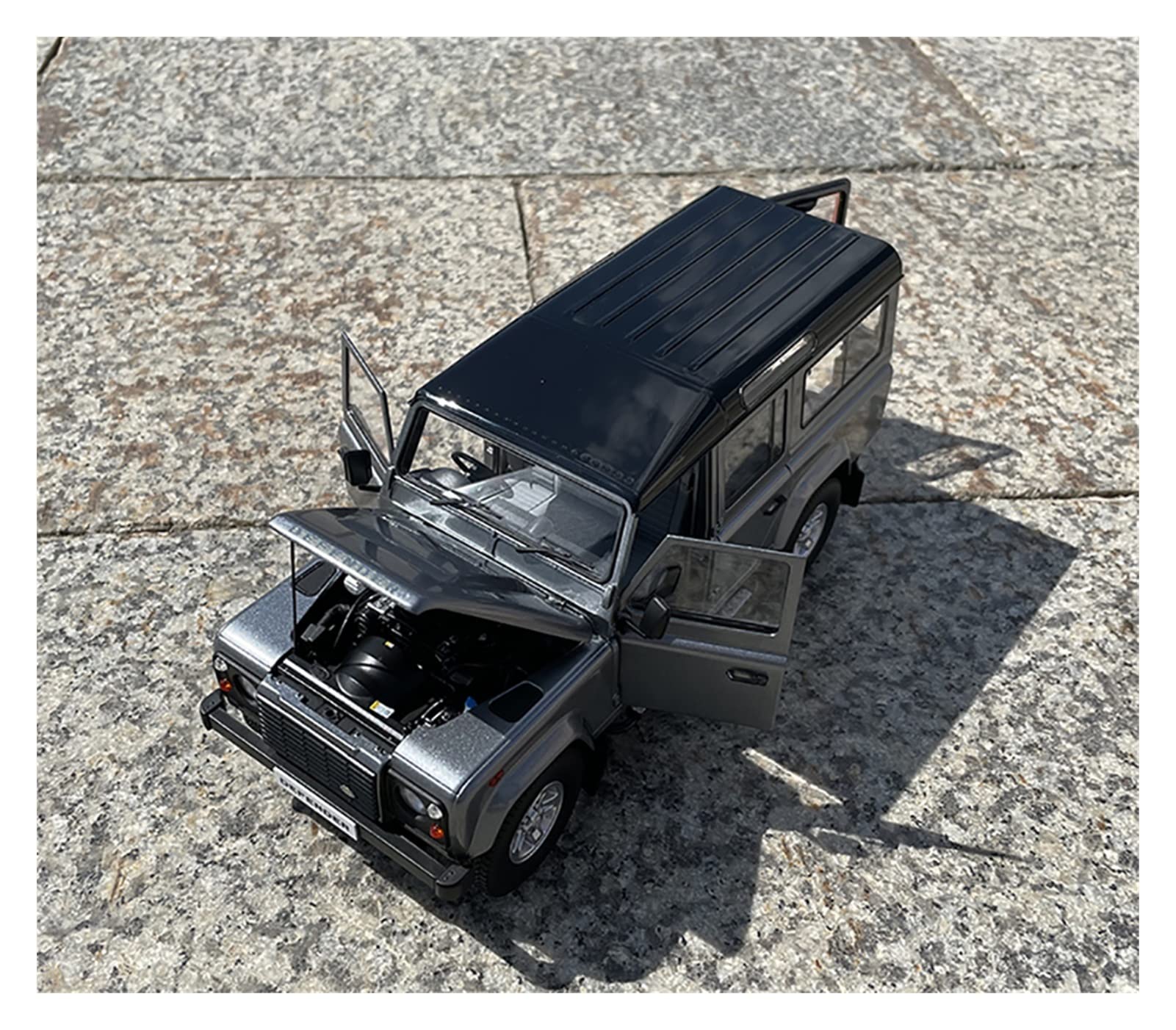 Amazon | ミニカー スケールモデルカー ブティック1:18ランドローバー