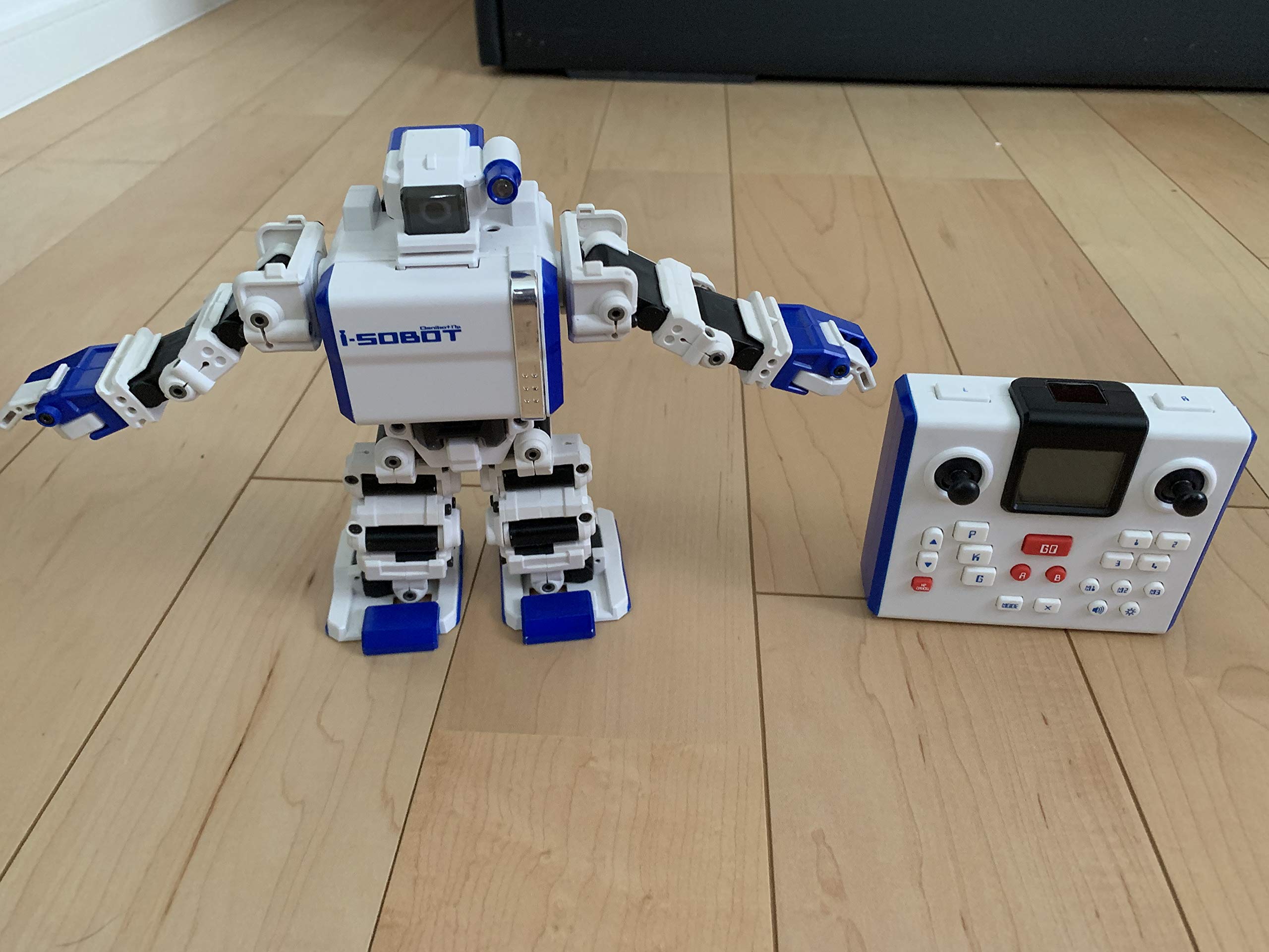Amazon.co.jp: Omnibot 17ミュー i-SOBOT : ホーム＆キッチン