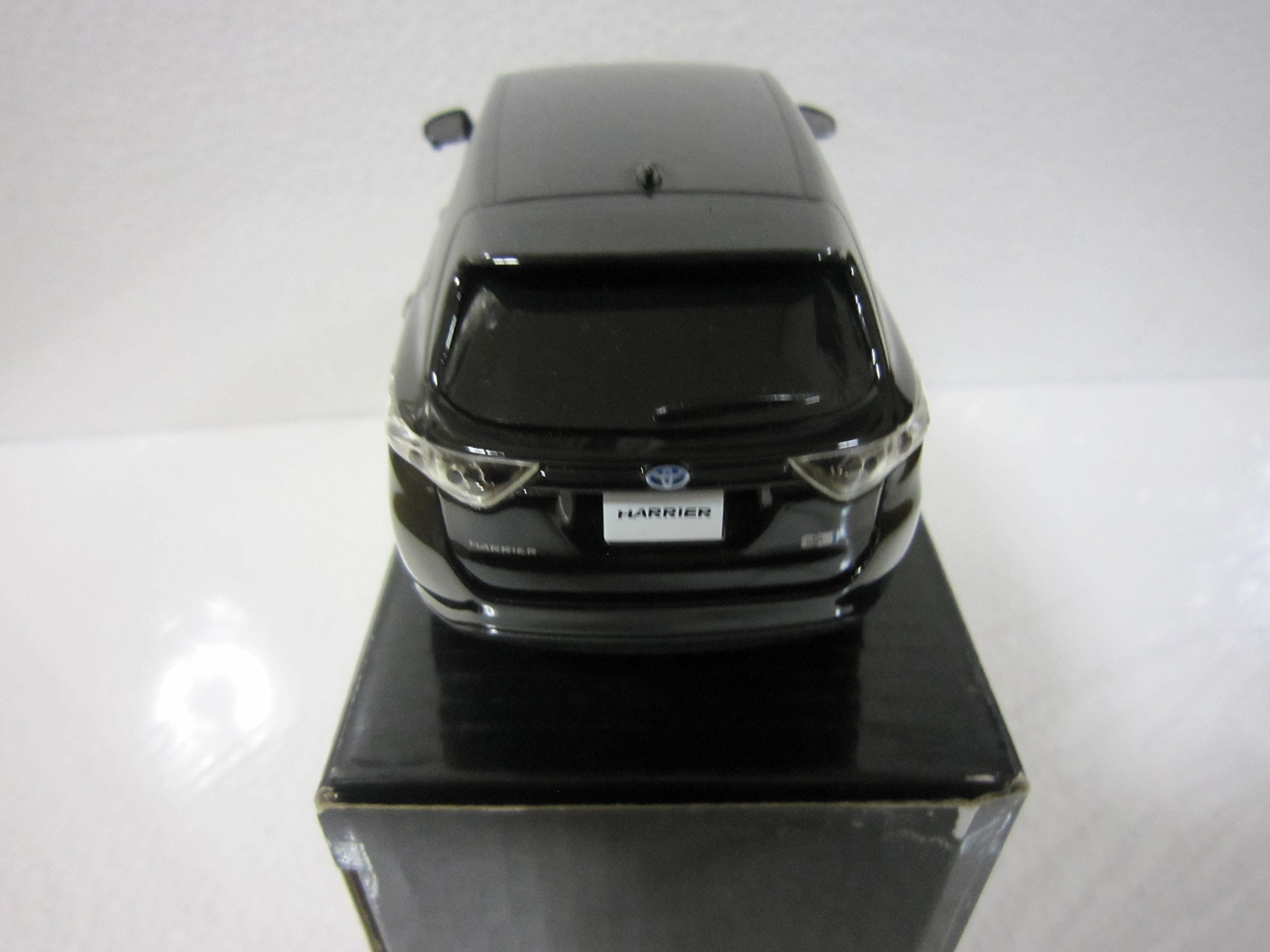 Amazon | トヨタ 1/30 オフィシャルミニカー ハリアー ハイブリッド