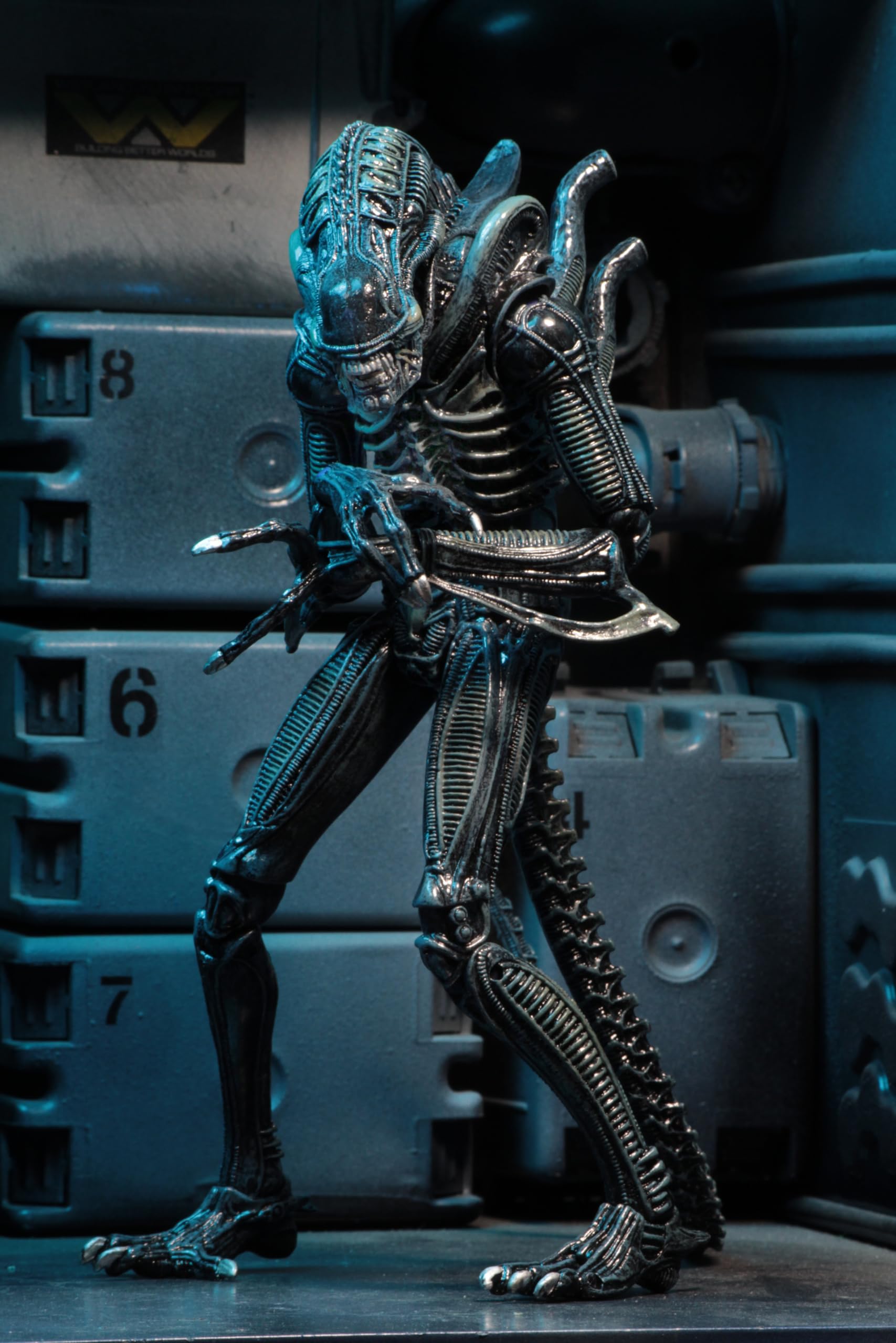 Amazon.co.jp: NECA - Alien- 18cm Scale Action Figures - Ultimate