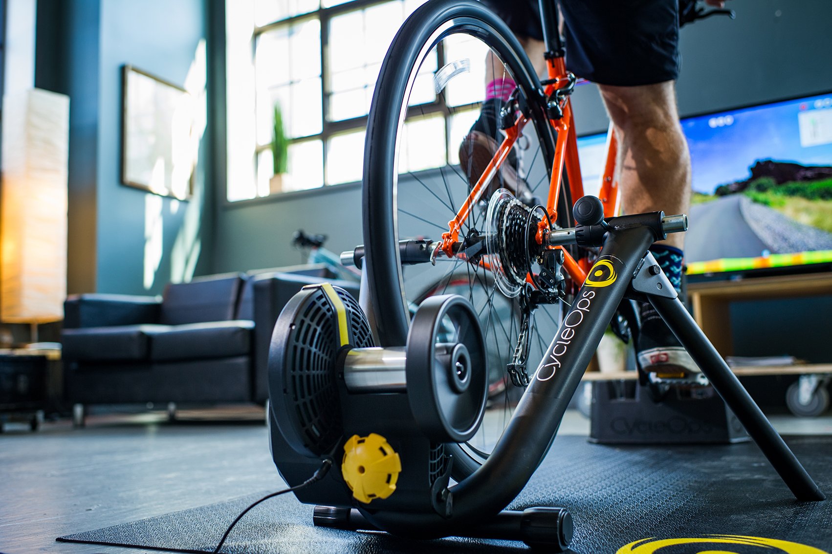 Amazon | CycleOps(サイクルオプス) 家トレ Zwift対応サイクルスマート