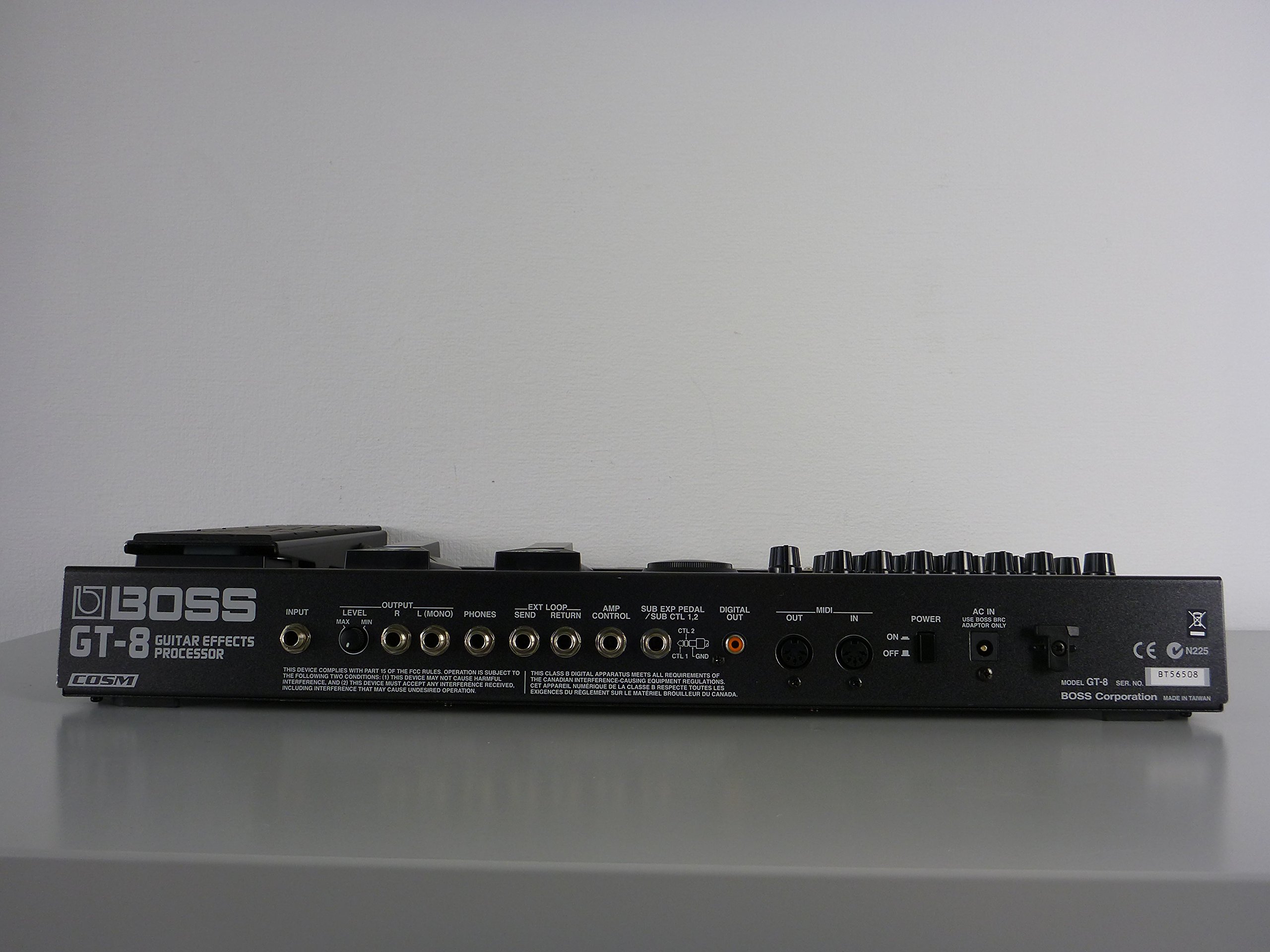 Amazon.co.jp: BOSS ギター・エフェクツ・プロセッサー GT-8 : 楽器