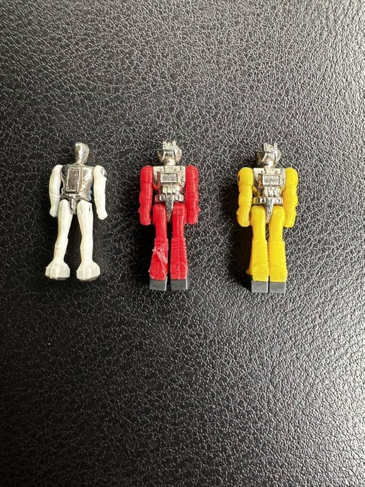 Amazon.co.jp: 希少 旧タカラ ダイアクロン隊員 3体 ミクロマン