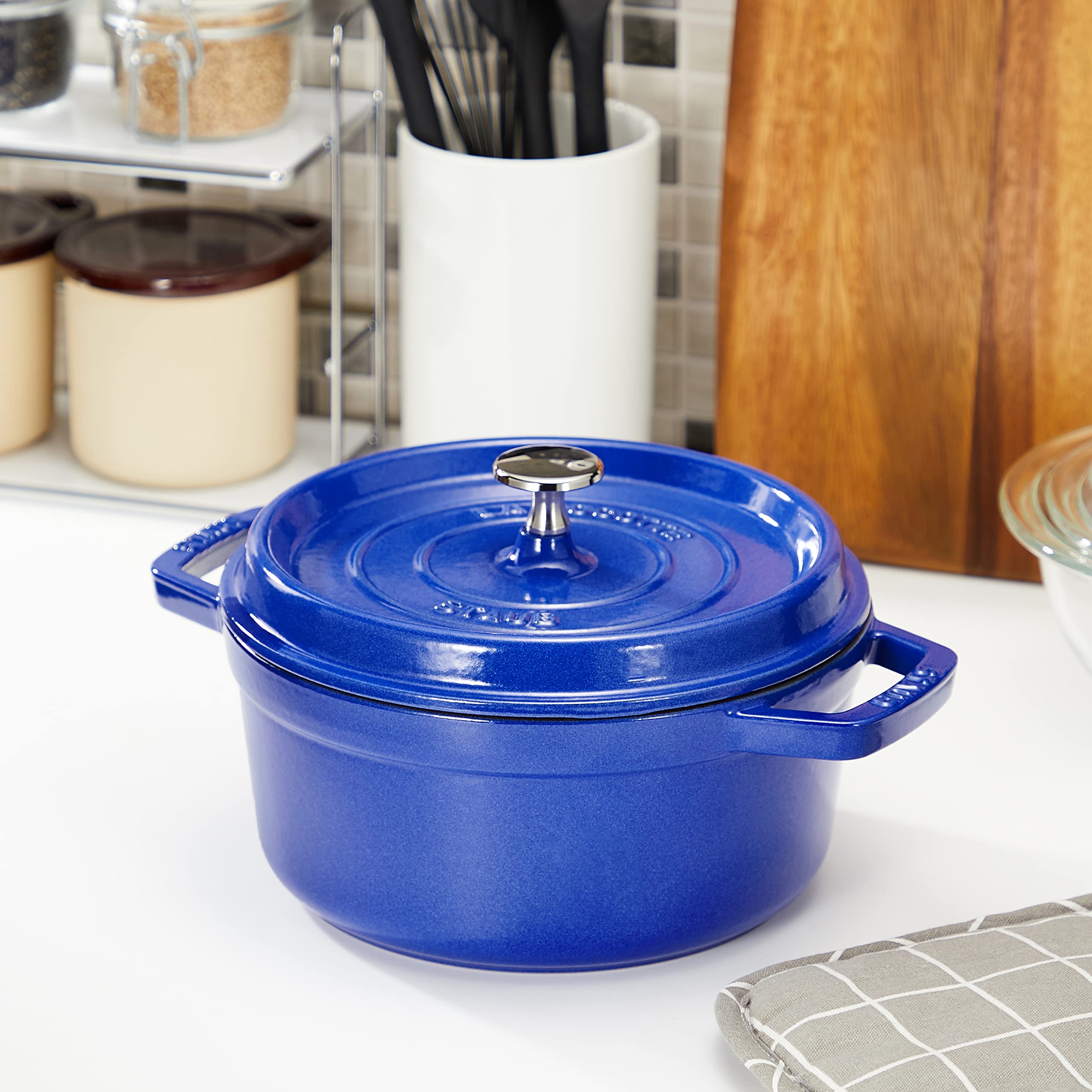 Amazon｜staub ストウブ 「 ピコ ココット ラウンド ブルーベリー 22cm