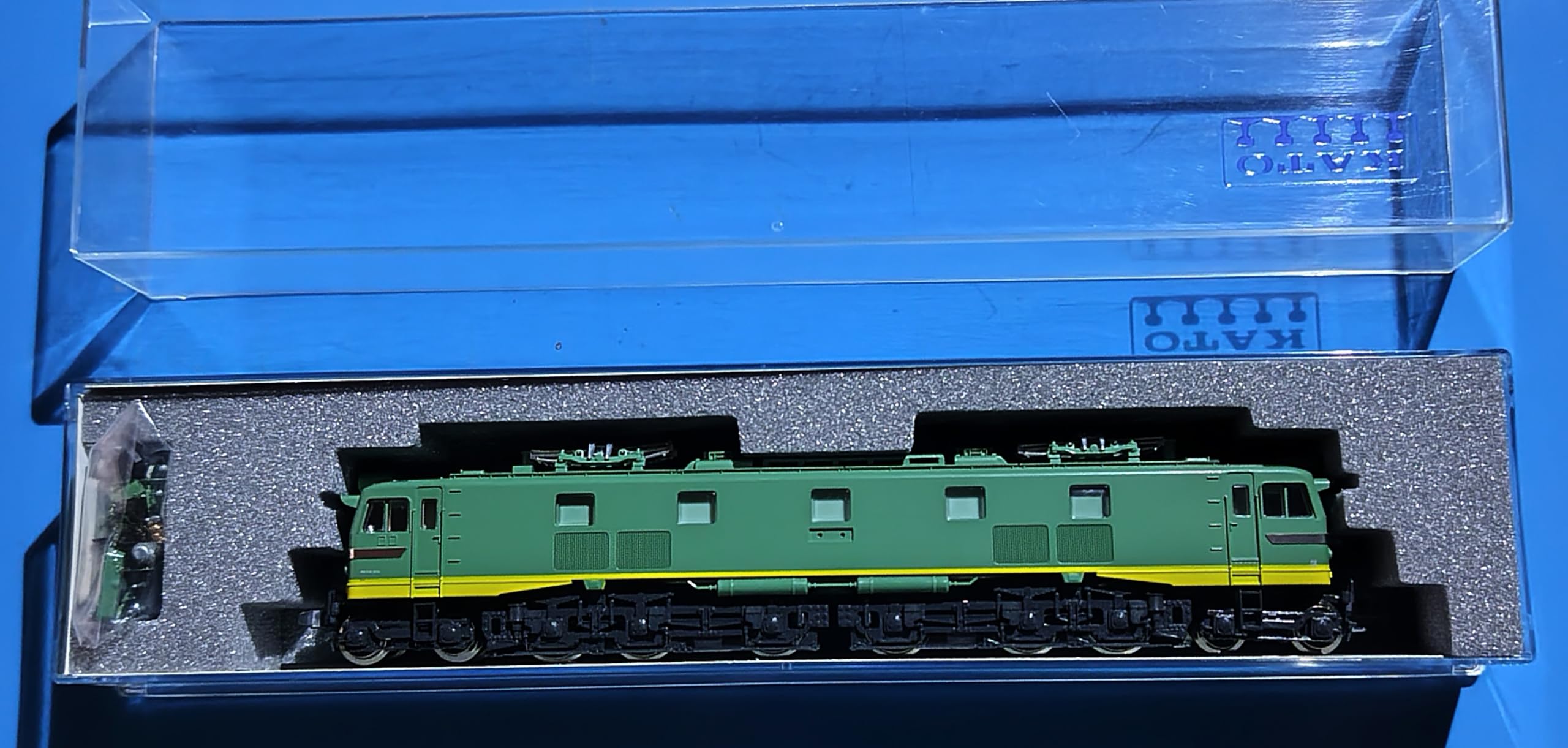 Amazon | KATO Nゲージ EF58 初期形大窓ヒサシ付 青大将 3048 鉄道模型