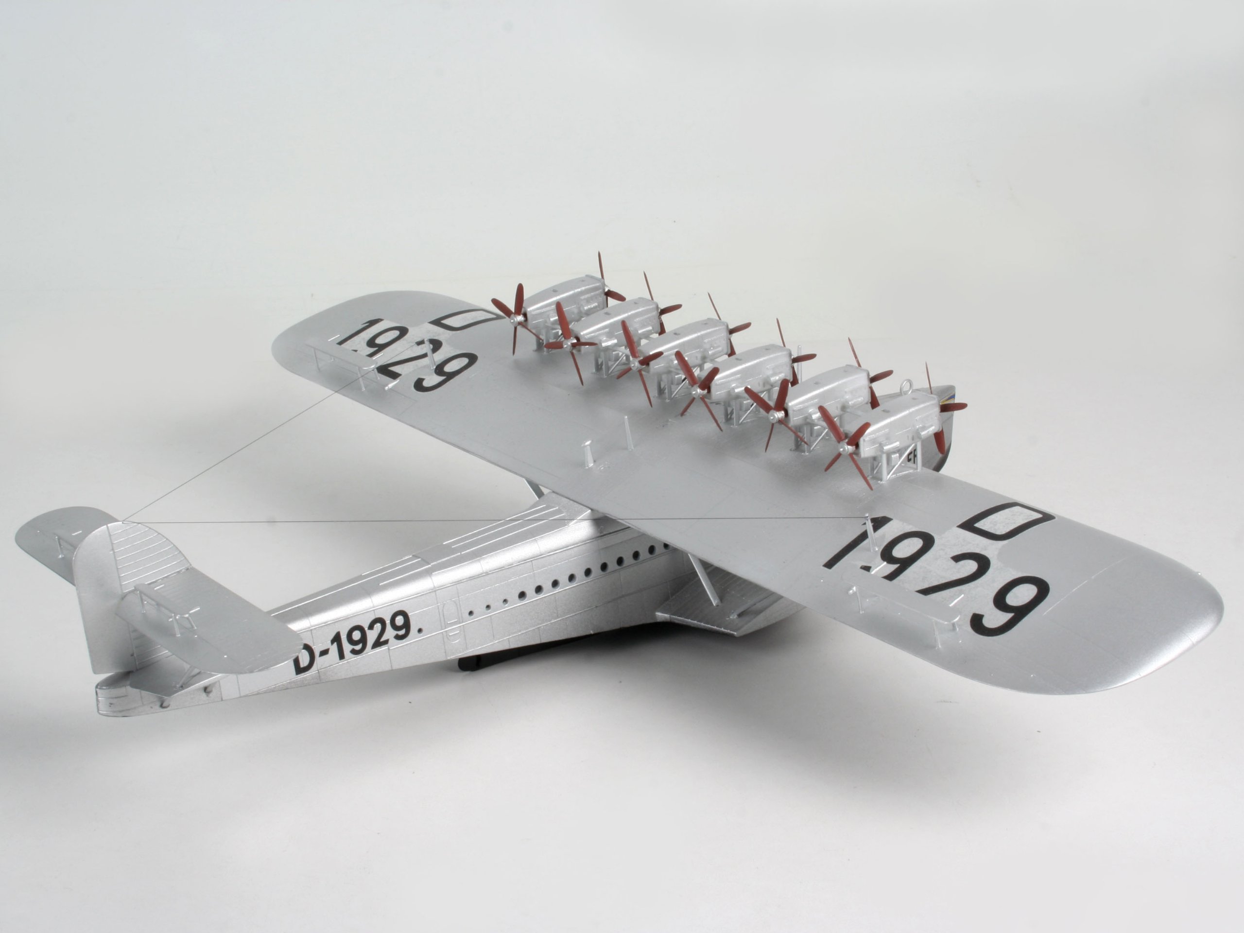 Amazon.co.jp: ドイツレベル ドルニエDo X 1/144 R04066 プラモデル