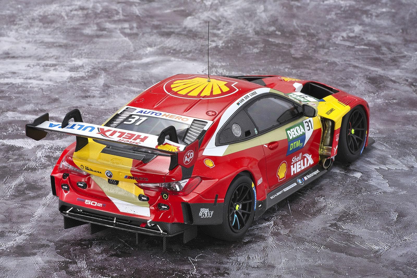 Platz/NuNu 1/24 Racing Series BMW M4 GT3 2022 DTM Champion Plastic