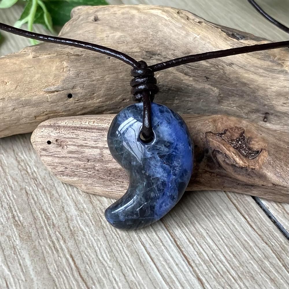 Amazon | [Fortune Stone] 正しい道へ導く 勾玉 ソーダライト勾玉