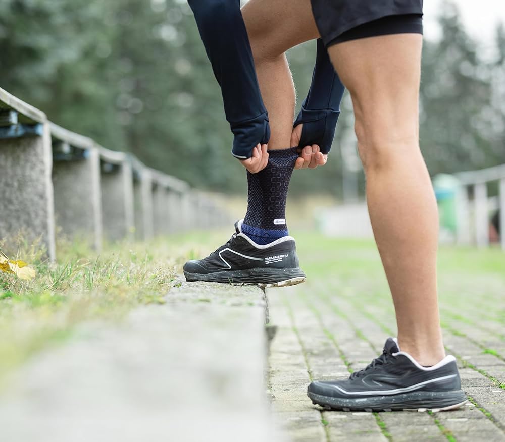 Amazon | [BAUERFEIND] バウアーファインド アキロTrain 第8世代 左右