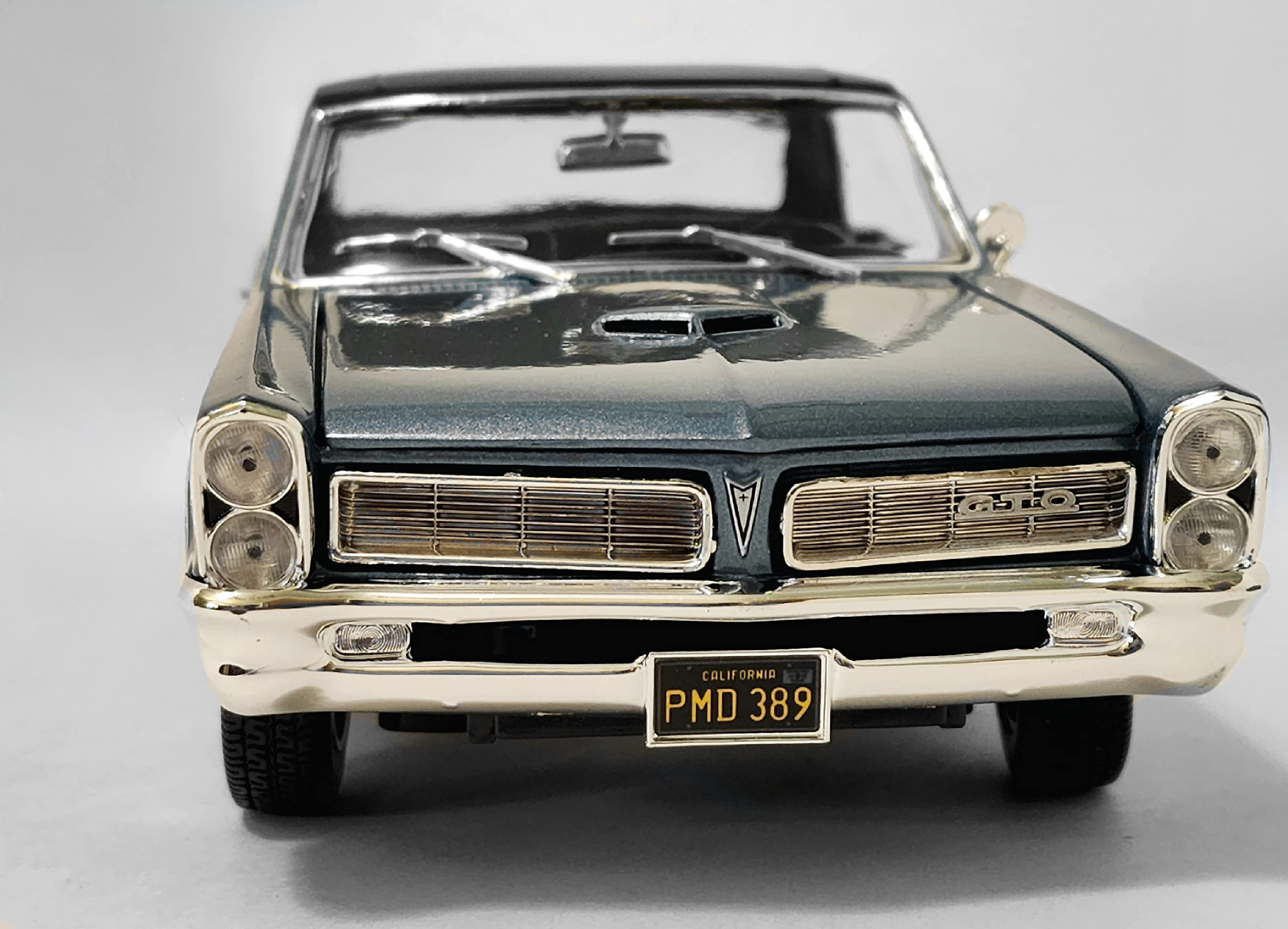 Amazon.co.jp: マイスト 1965 ポンティアック GTO [グレー] 1/18 : ホビー