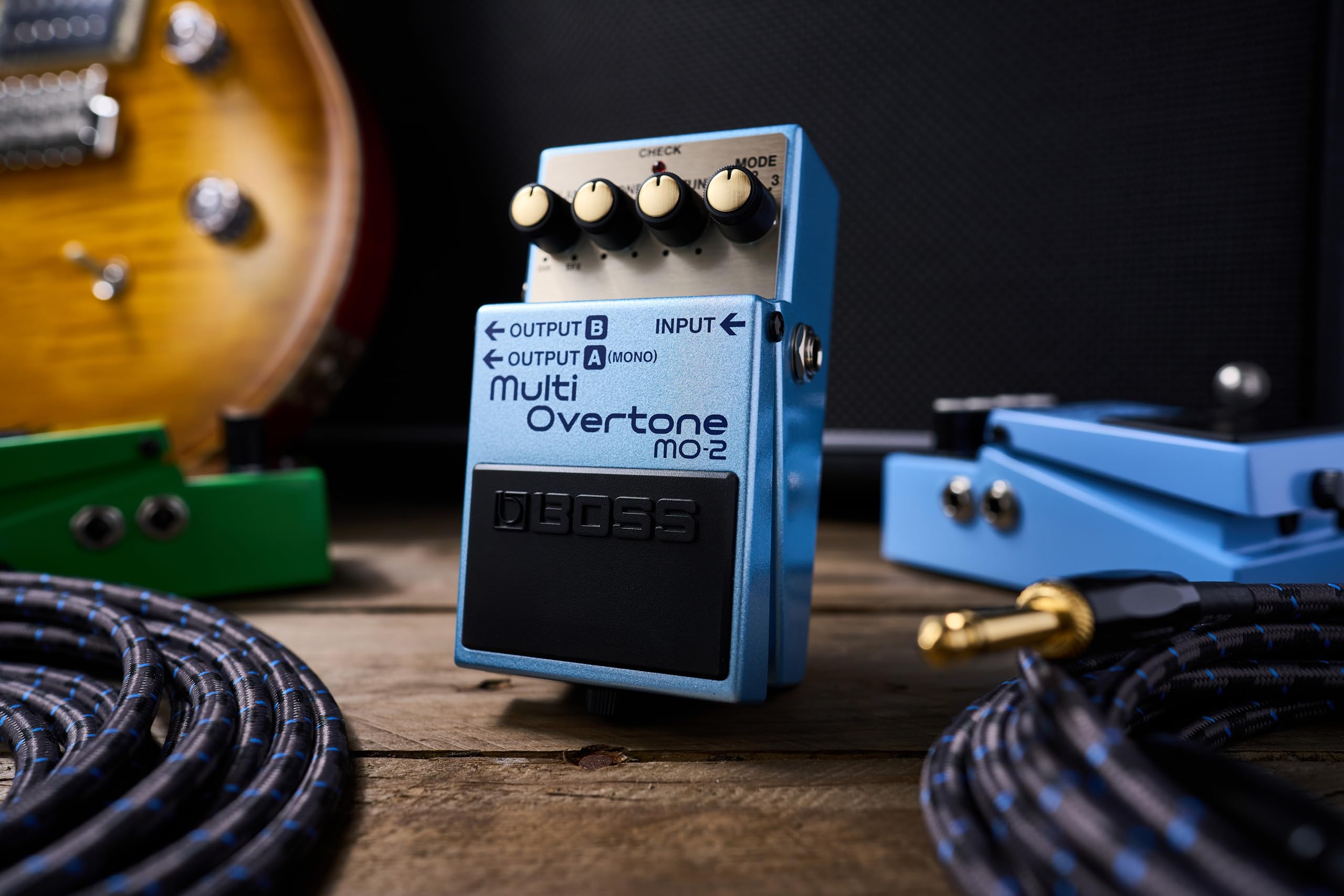Amazon.com: BOSS MO-2 Multi Overtone Guitar Pedal (MO-2) : Musical