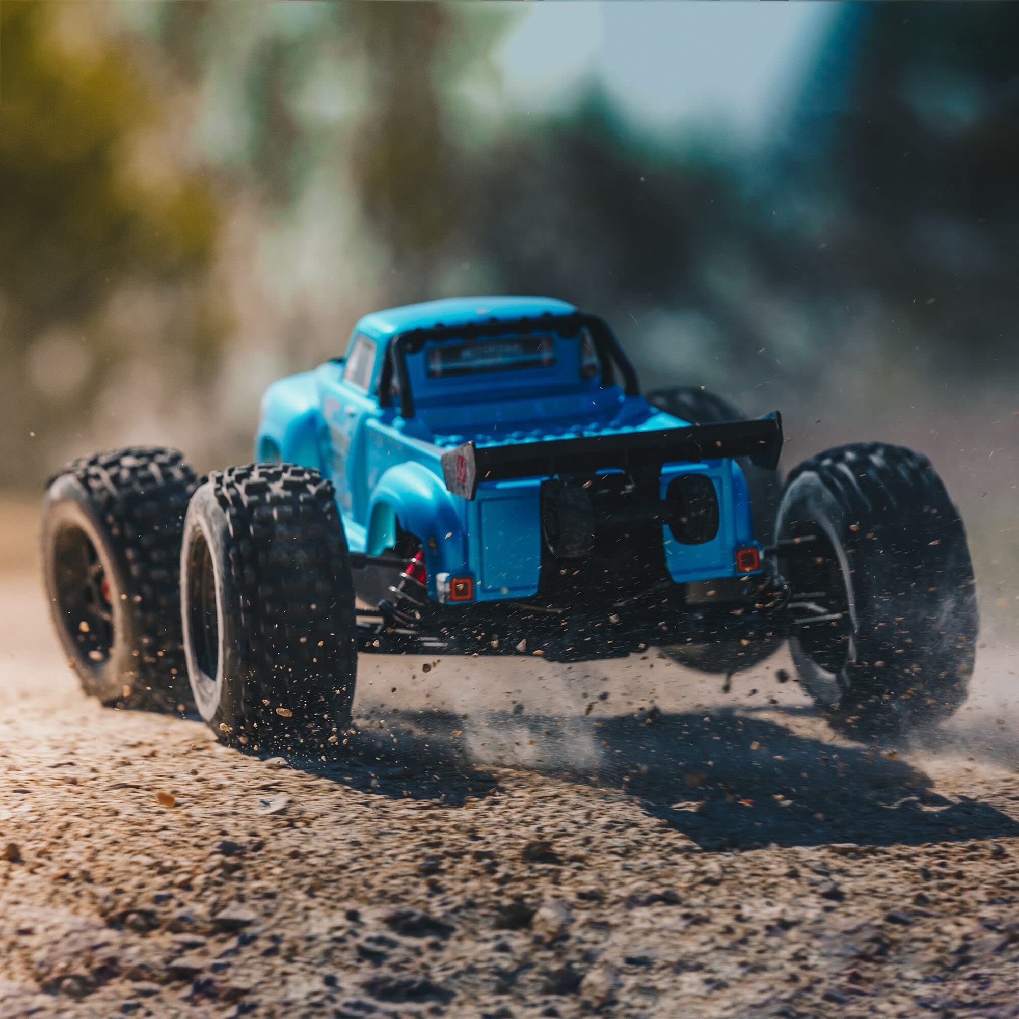 Amazon.co.jp: ARRMA 1/8 Notorious 6S V5 4WD BLX スタント RC
