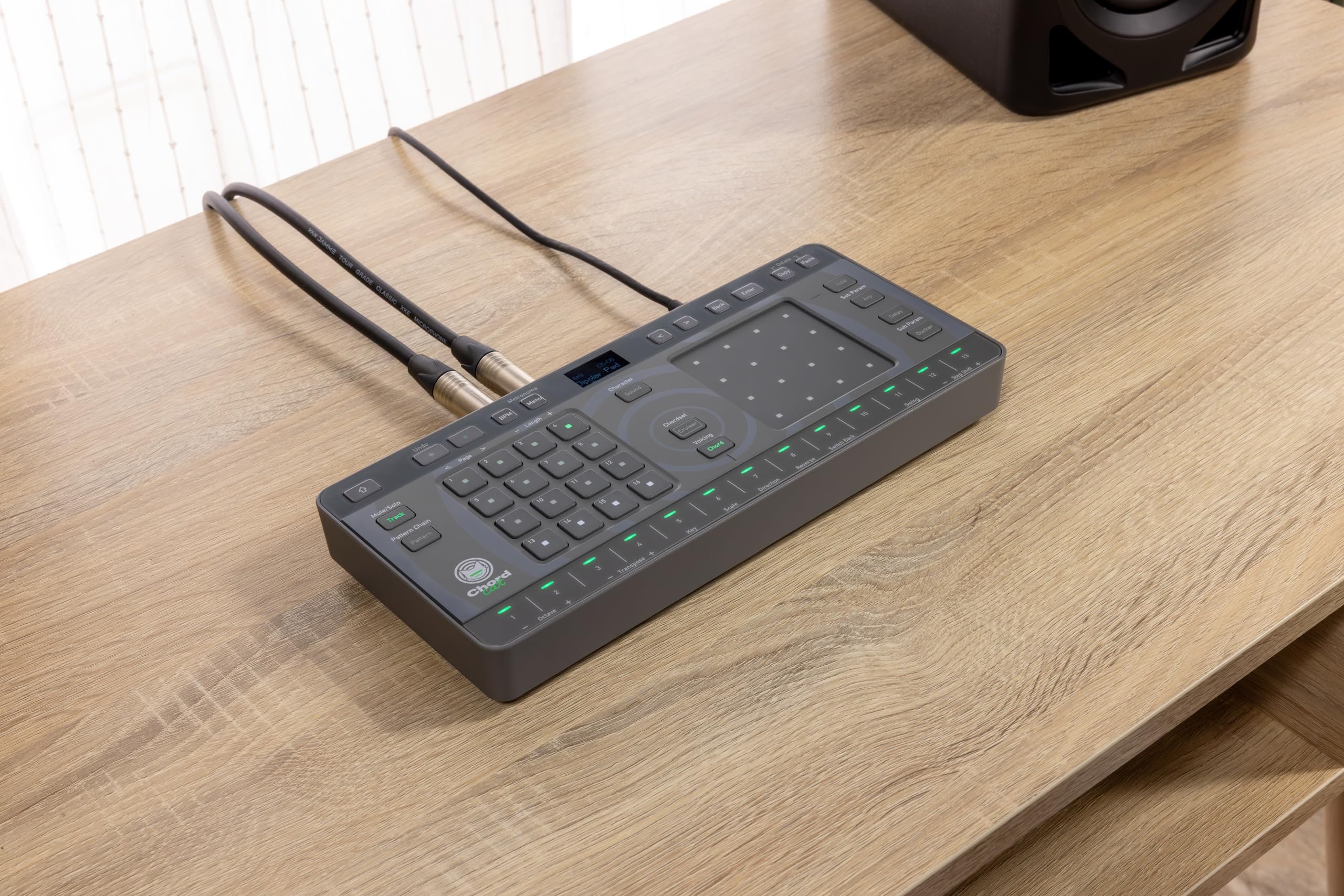 AlphaTheta Chordcat 8トラック グルーヴボックス Amazon.co.jp