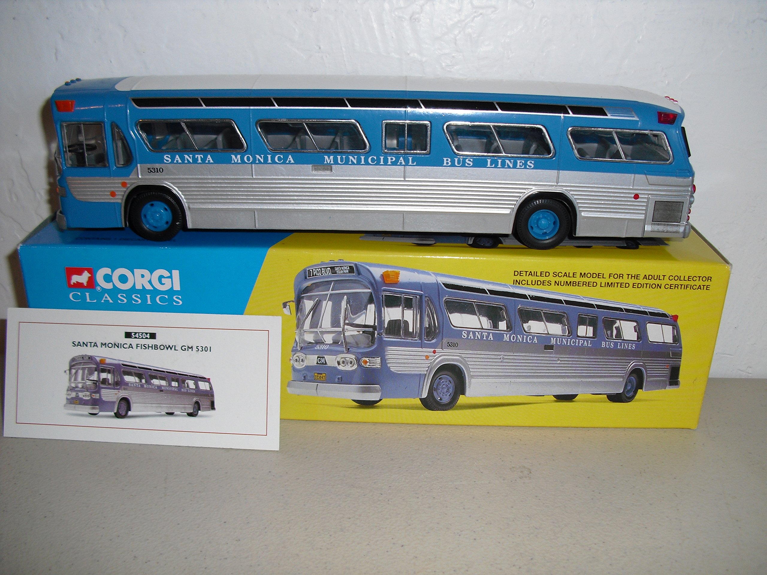 Amazon.com: Corgi Classic Bus, Santa Monica Municipal Bus Lines
