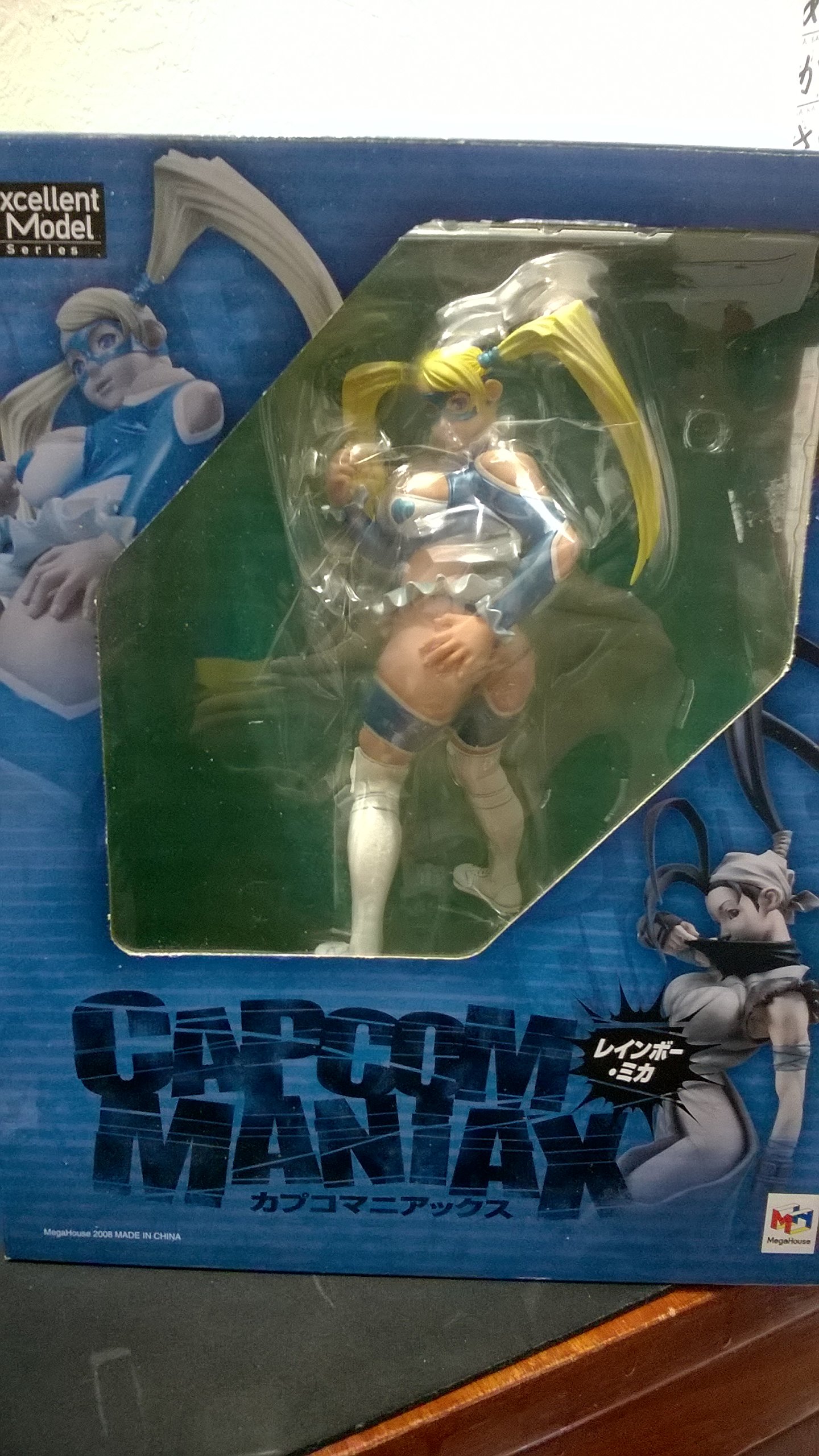 Amazon.com: Street Fighter Zero 3 Rainbow Mika [1/8 Scale PVC