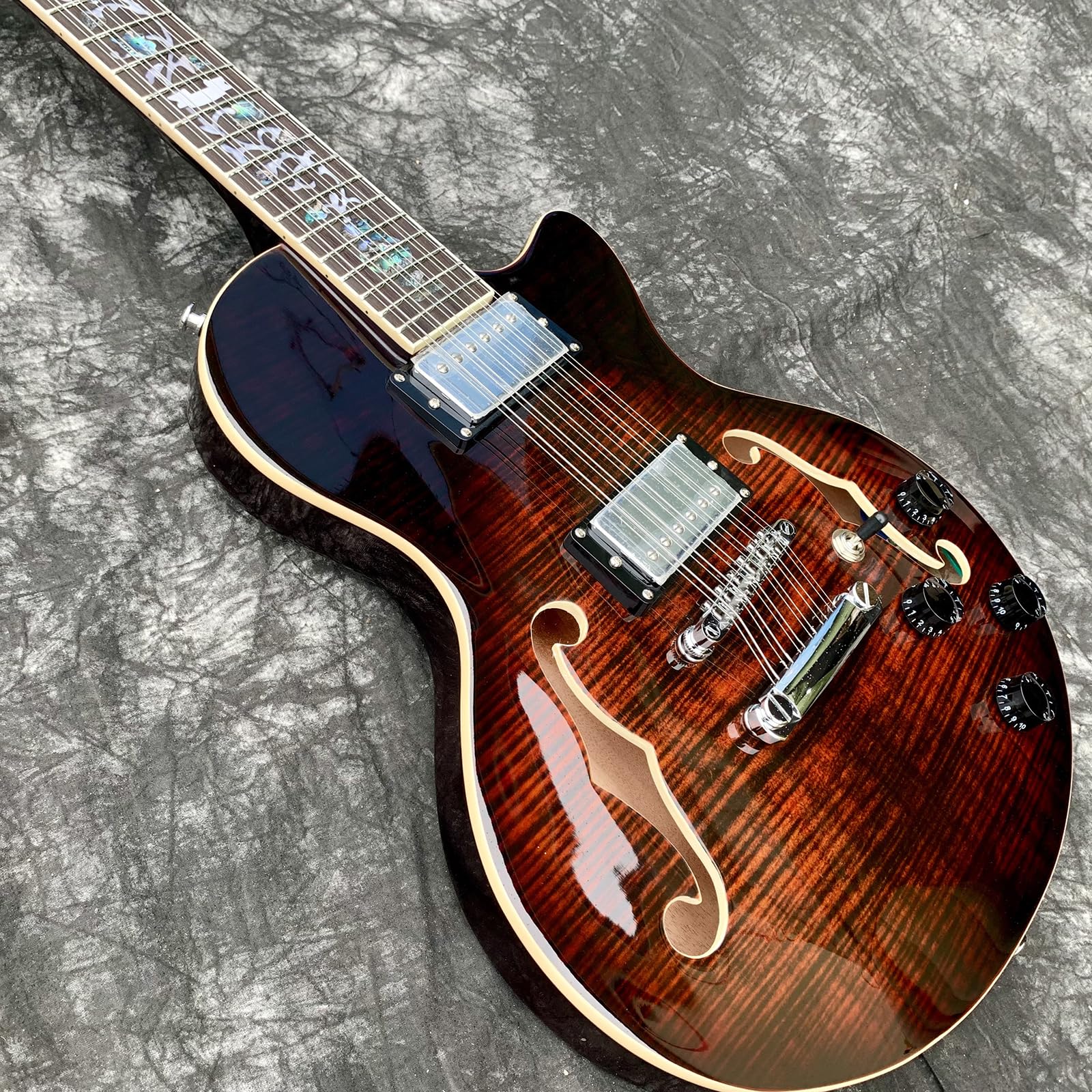 Amazon | セミホロウボディ 12弦 Fホール エレキギター マホガニー