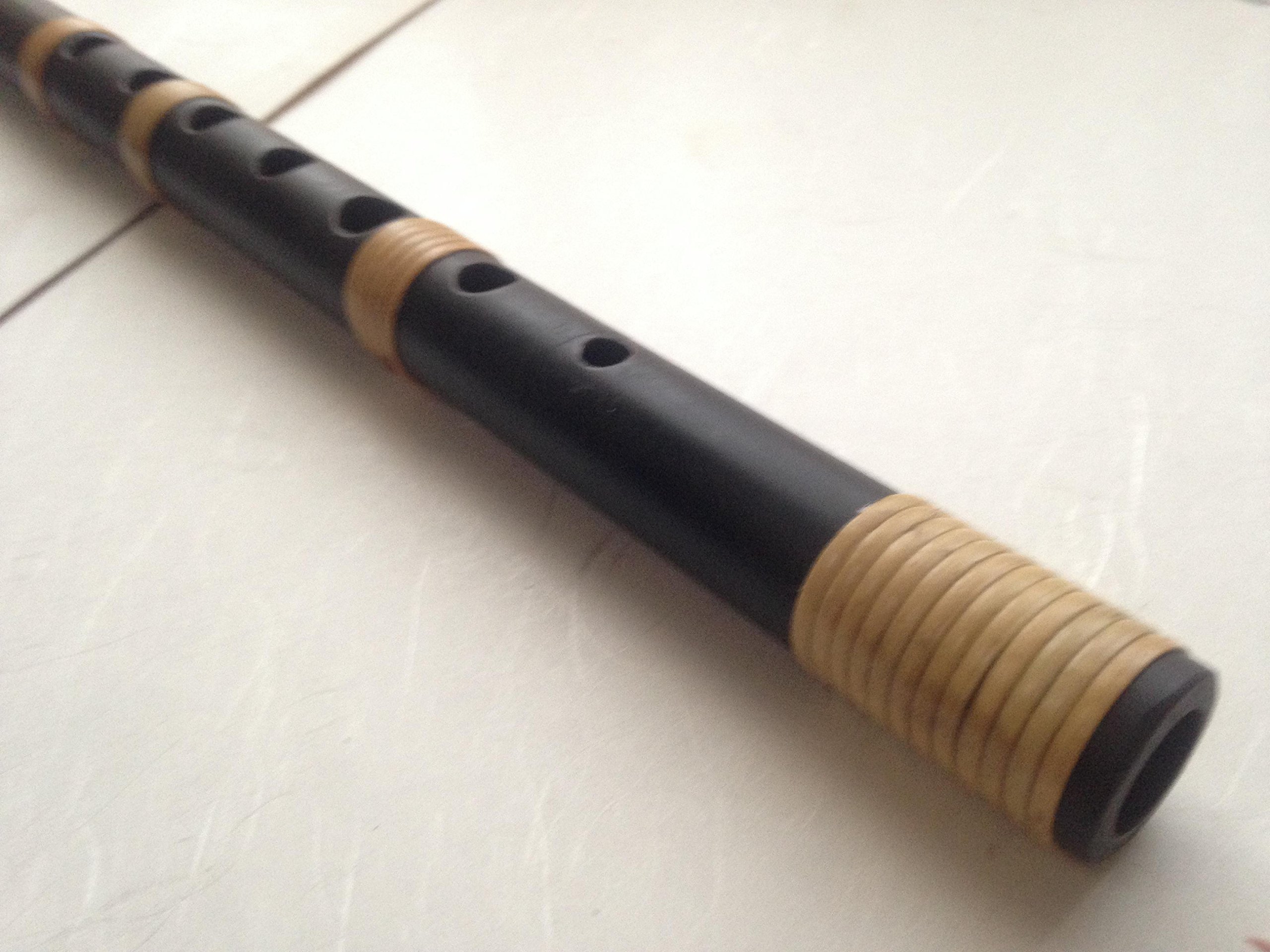 Amazon | 鋼製 本格古武具 鉄笛 七孔篠笛 紐無し 楽器演奏可能 | 篠笛