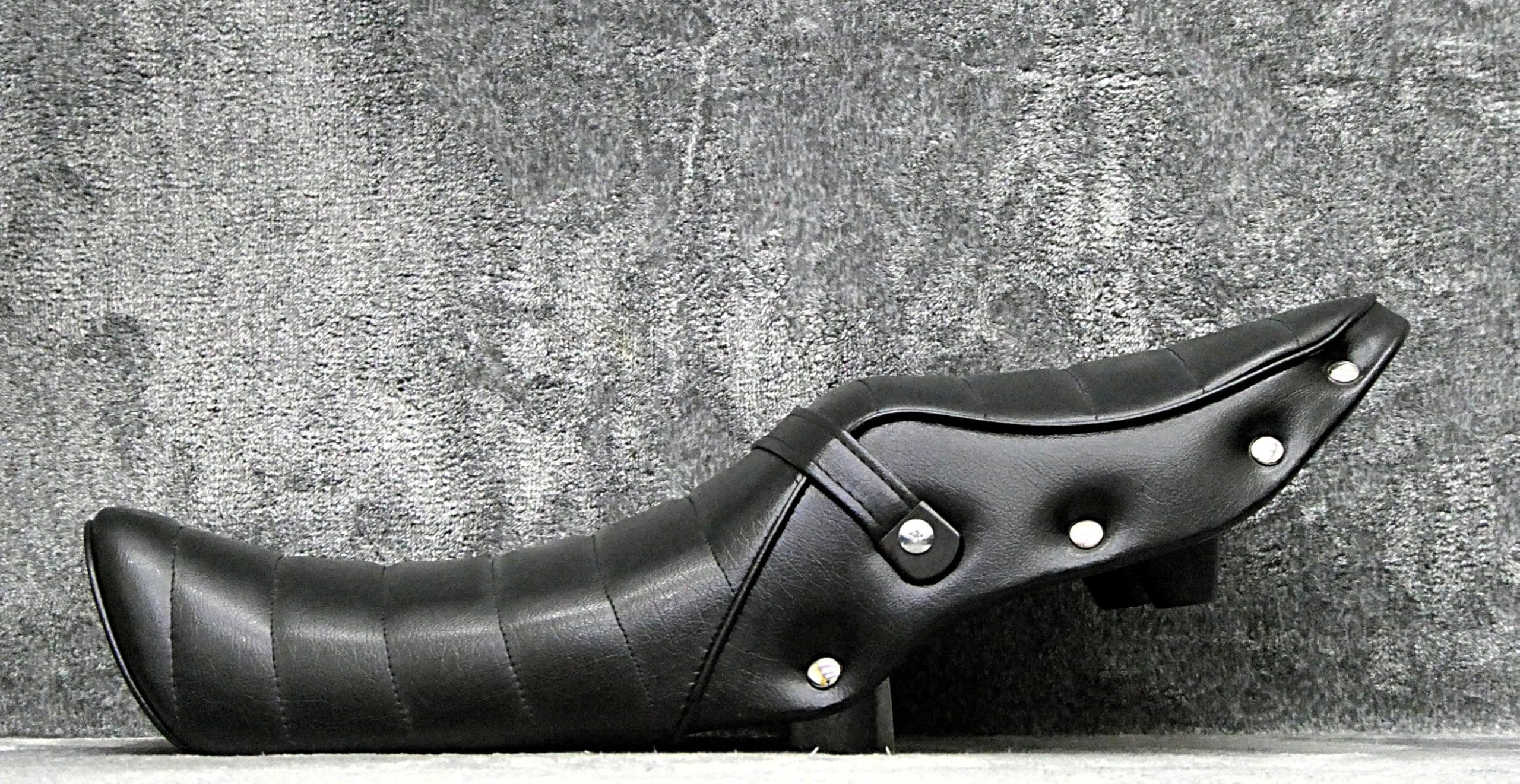 Amazon | GSX400インパルス 前期 鋲打ち 黒皮 タックロール