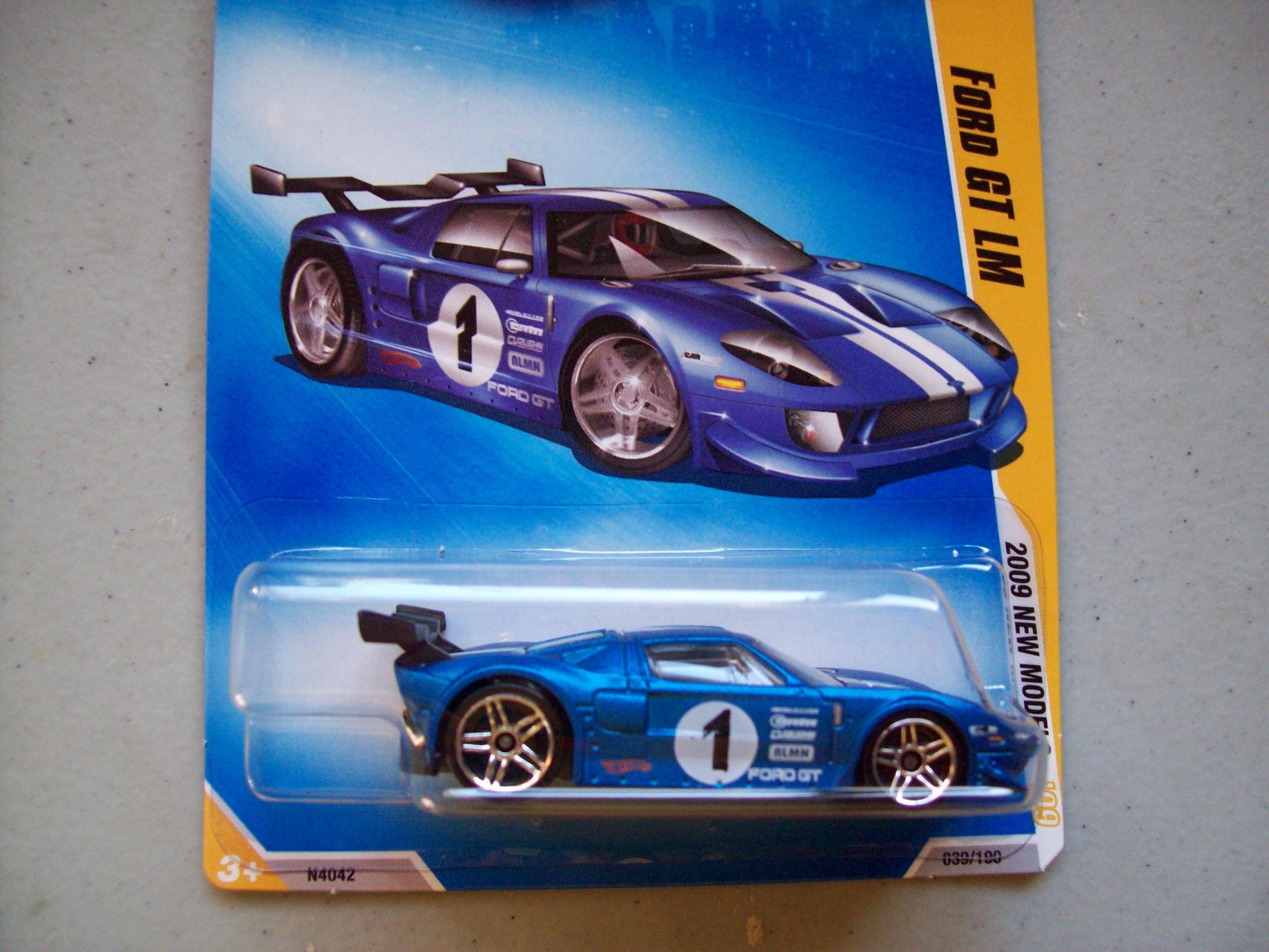 Amazon | Hot Wheels 2009 New Models Blue Ford GT LM | ミニカー