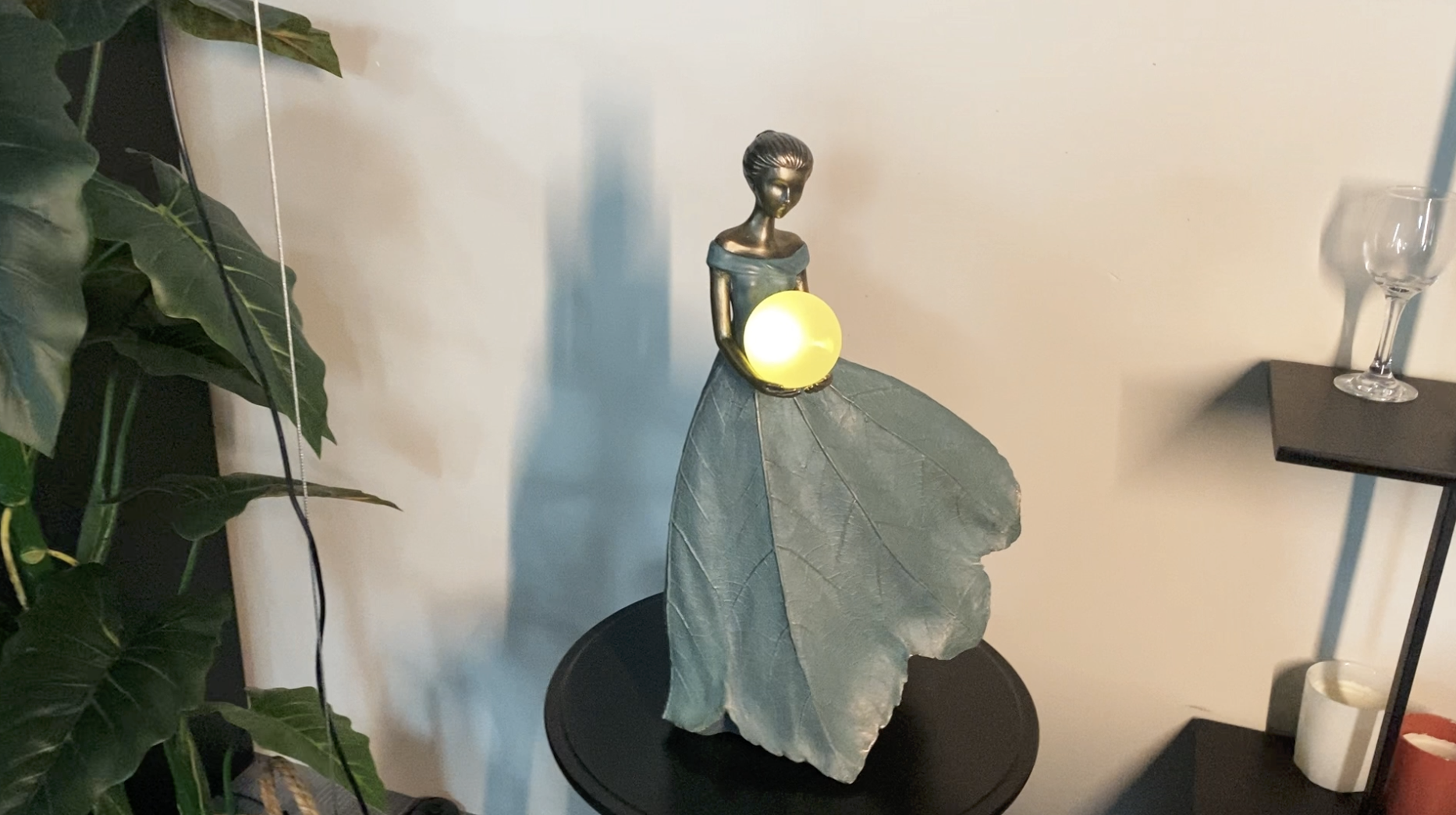 FARRE 油彩画 女性と陶器 木製フレーム