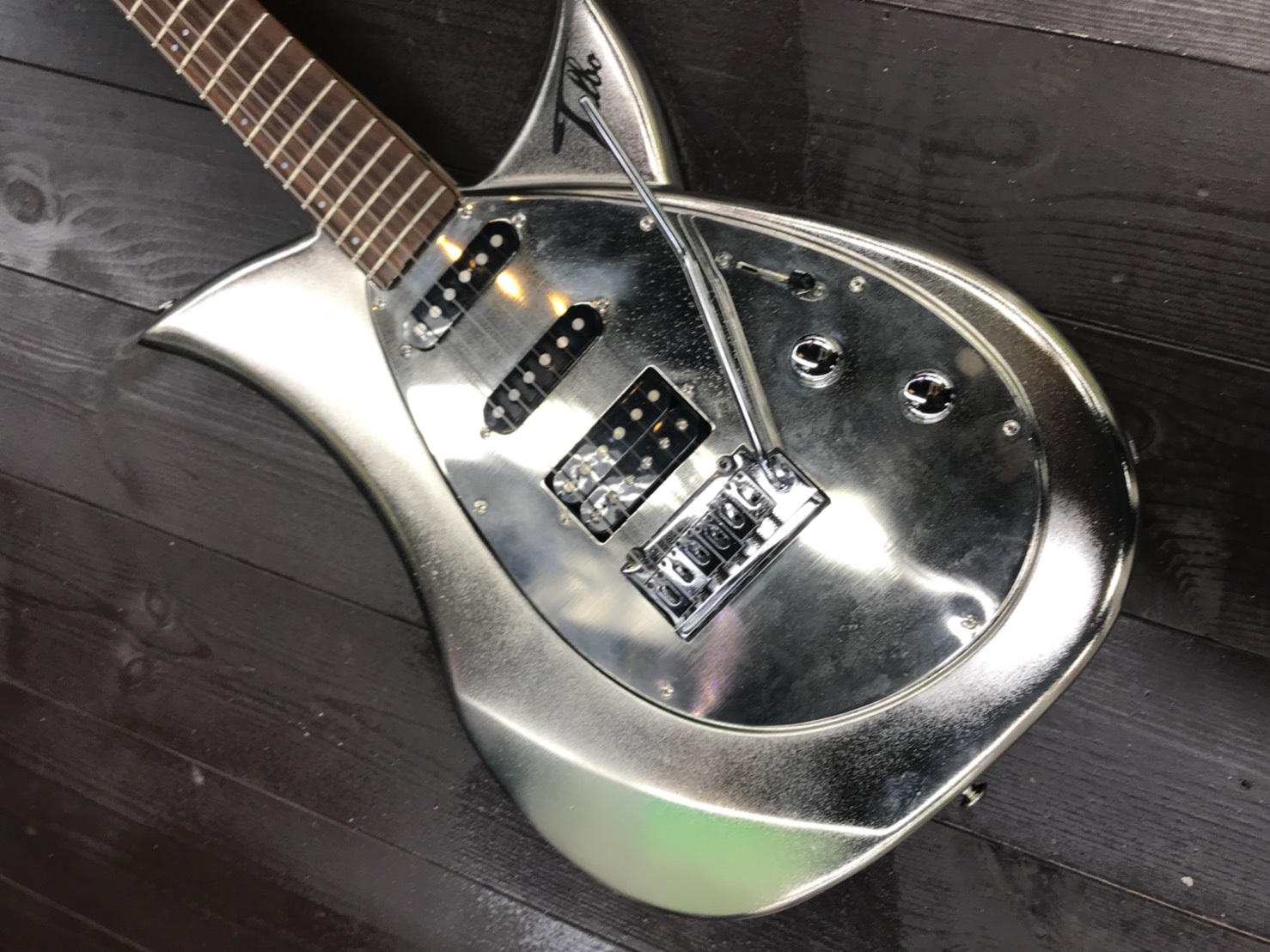 9/23 楽器入荷情報】Tokai Talbo A-130H GLAYのHISASHI氏の使用で有名