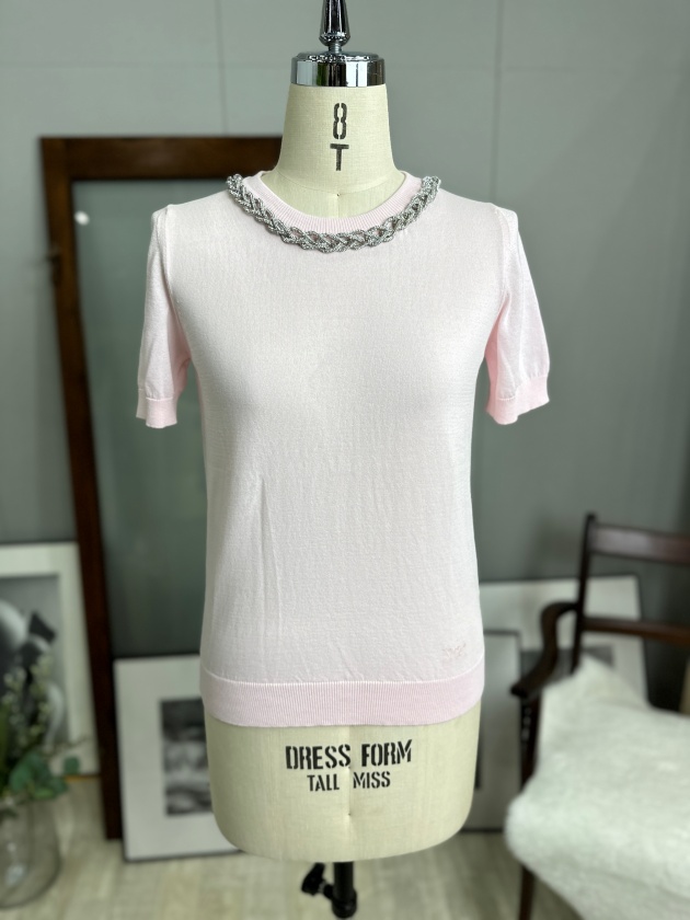 N°21 Numero ventuno】ヌメロヴェントゥーノ ビジューネック半袖ニット