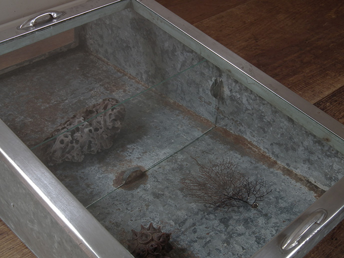 H02248 昭和レトロ ブリキ 駄菓子屋のRガラスショーケース | MANSIKKA