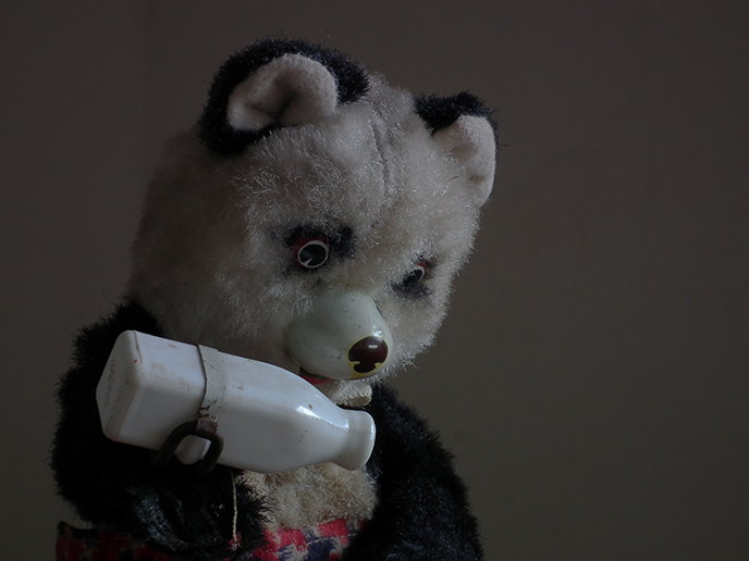 I05240 ヴィンテージ ゼンマイ仕掛け ミルクを飲むパンダのぬいぐるみ