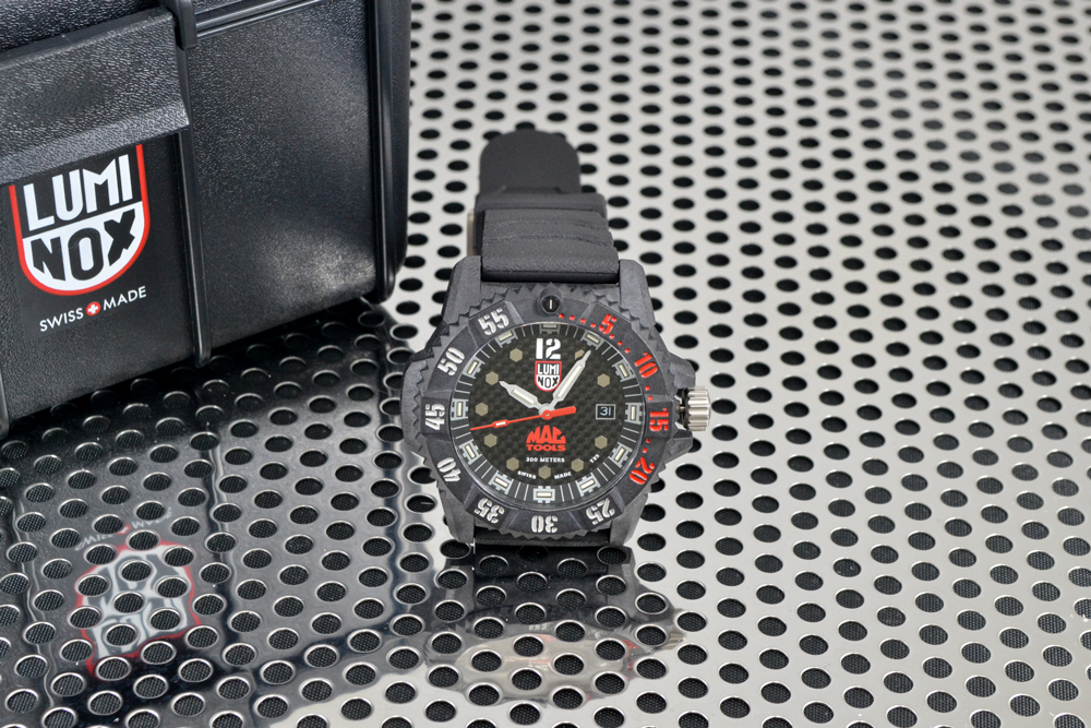 Luminox × MAC TOOLS コラボモデル発売｜お知らせ｜マックメカニクス